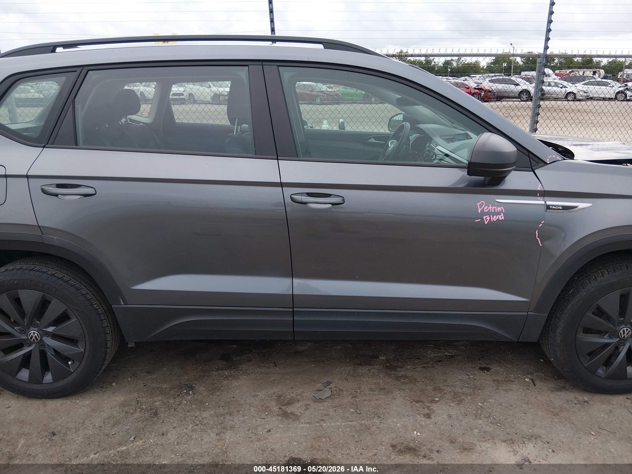 2024 Volkswagen Taos 1.5t S Серый vin: 3VV5X7B24RM047195