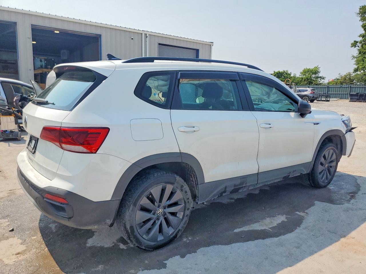 2024 Volkswagen Taos S Белый vin: 3VV5X7B26RM103685