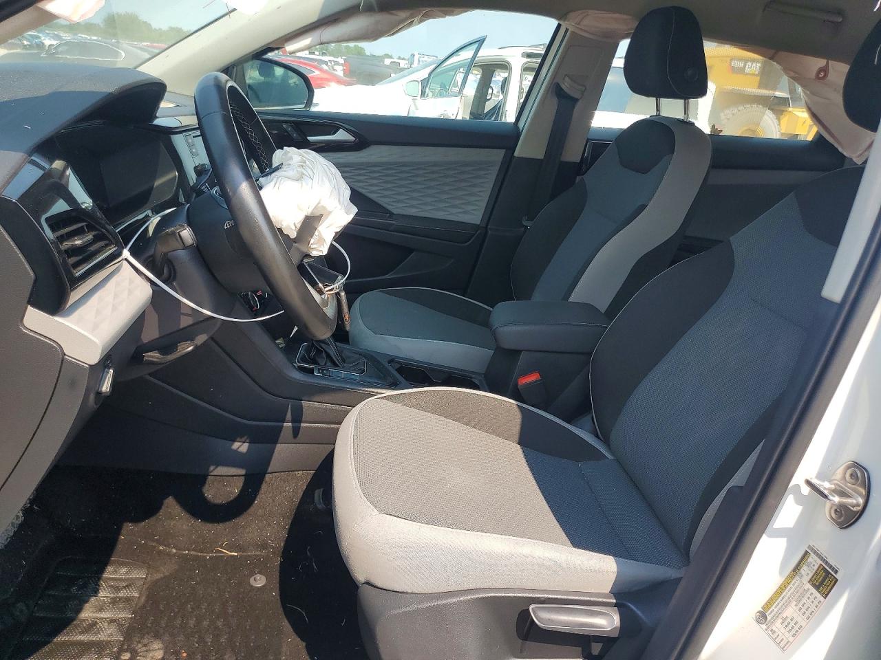 2024 Volkswagen Taos S Белый vin: 3VV5X7B26RM103685