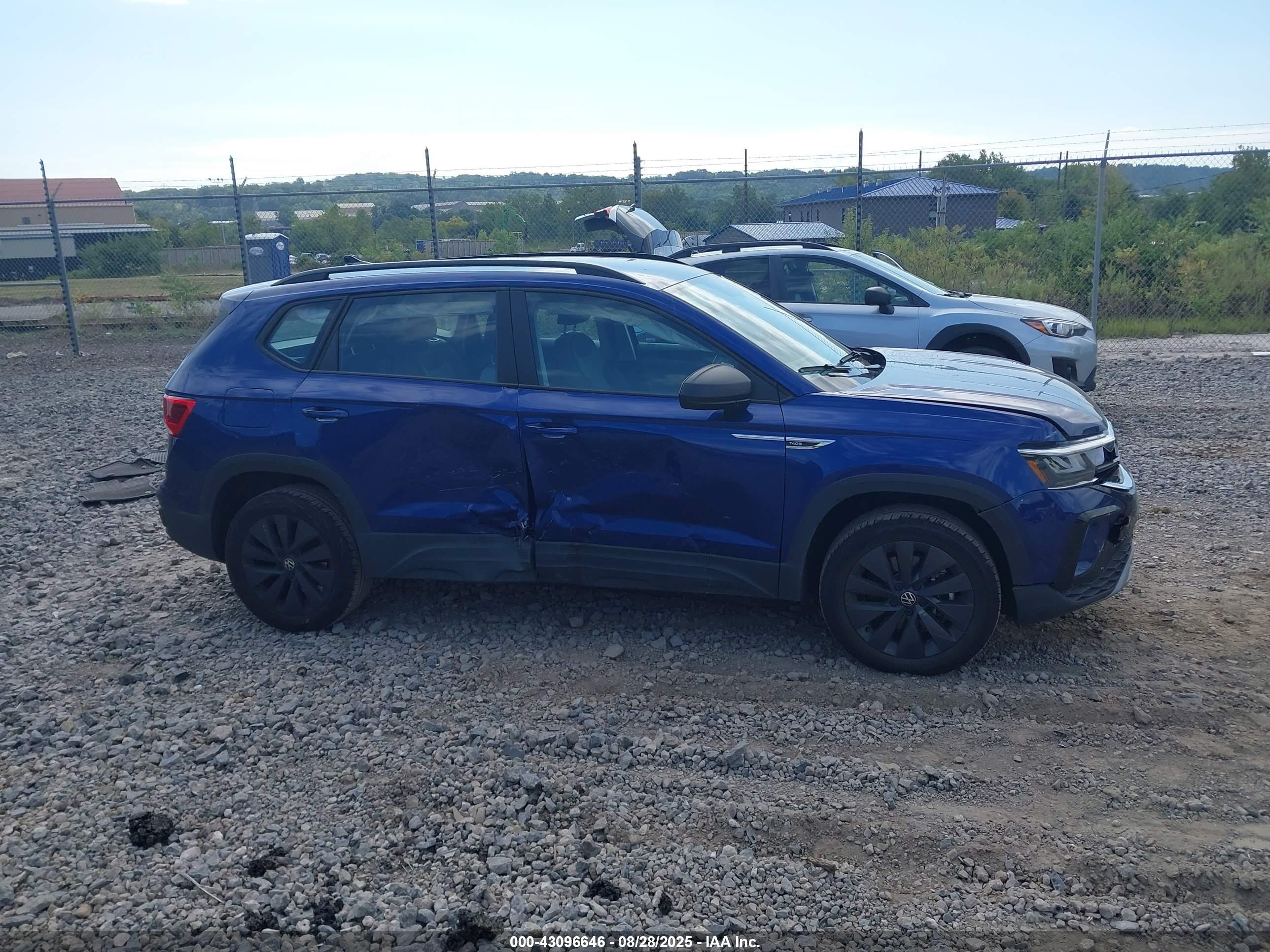2024 Volkswagen Taos 1.5t S Синий vin: 3VV5X7B28RM115949
