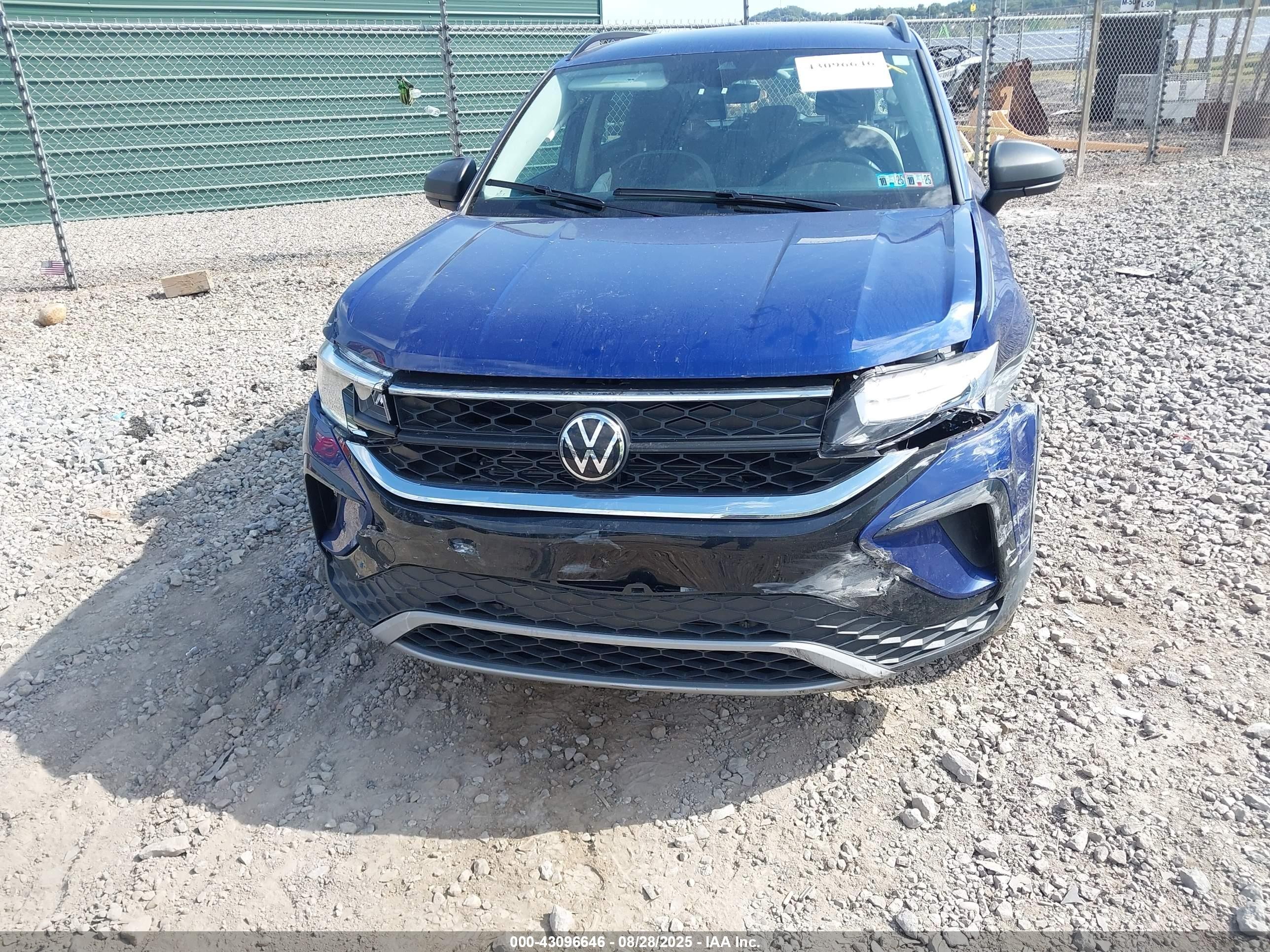 2024 Volkswagen Taos 1.5t S Синий vin: 3VV5X7B28RM115949