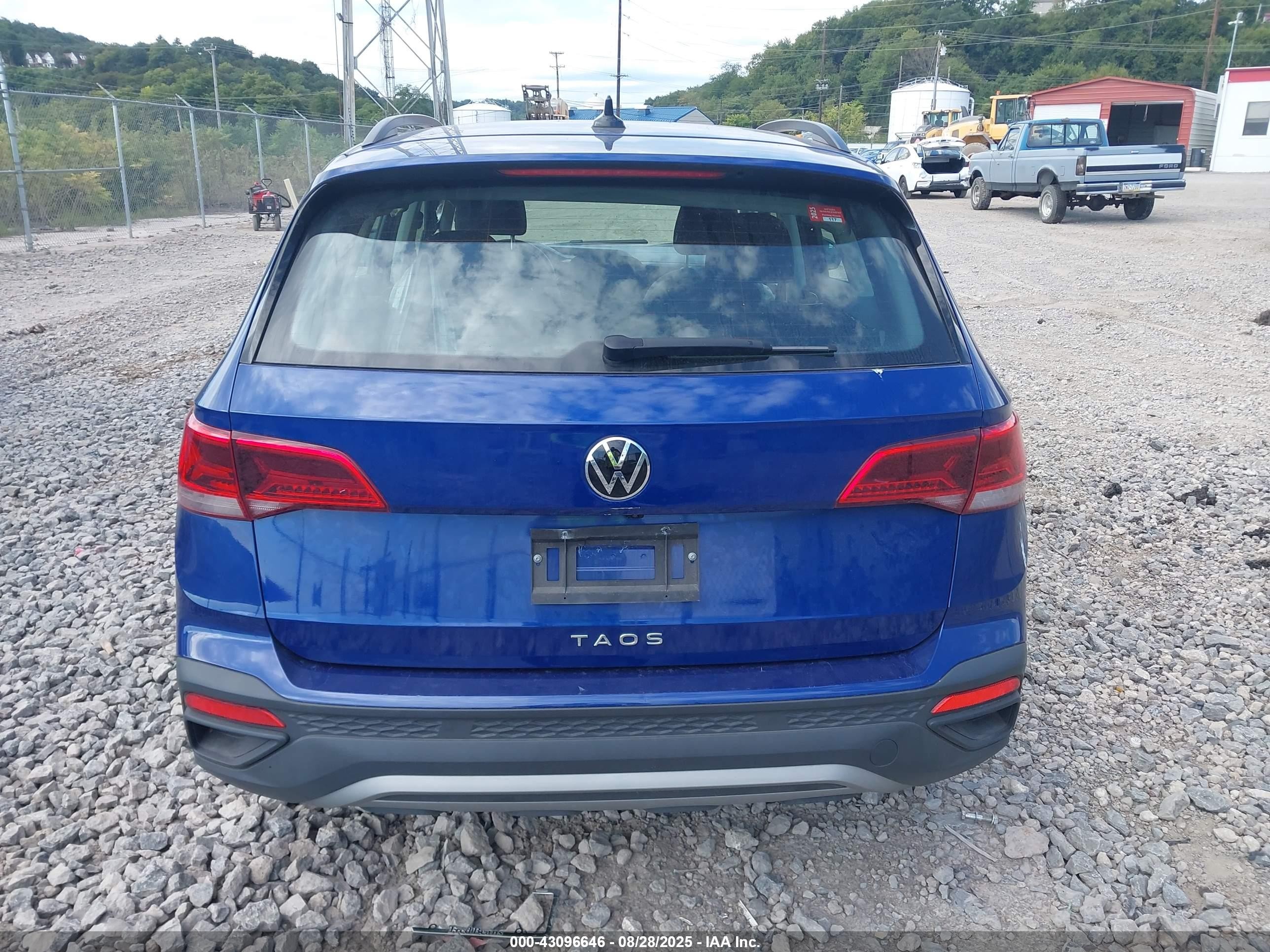 2024 Volkswagen Taos 1.5t S Синий vin: 3VV5X7B28RM115949