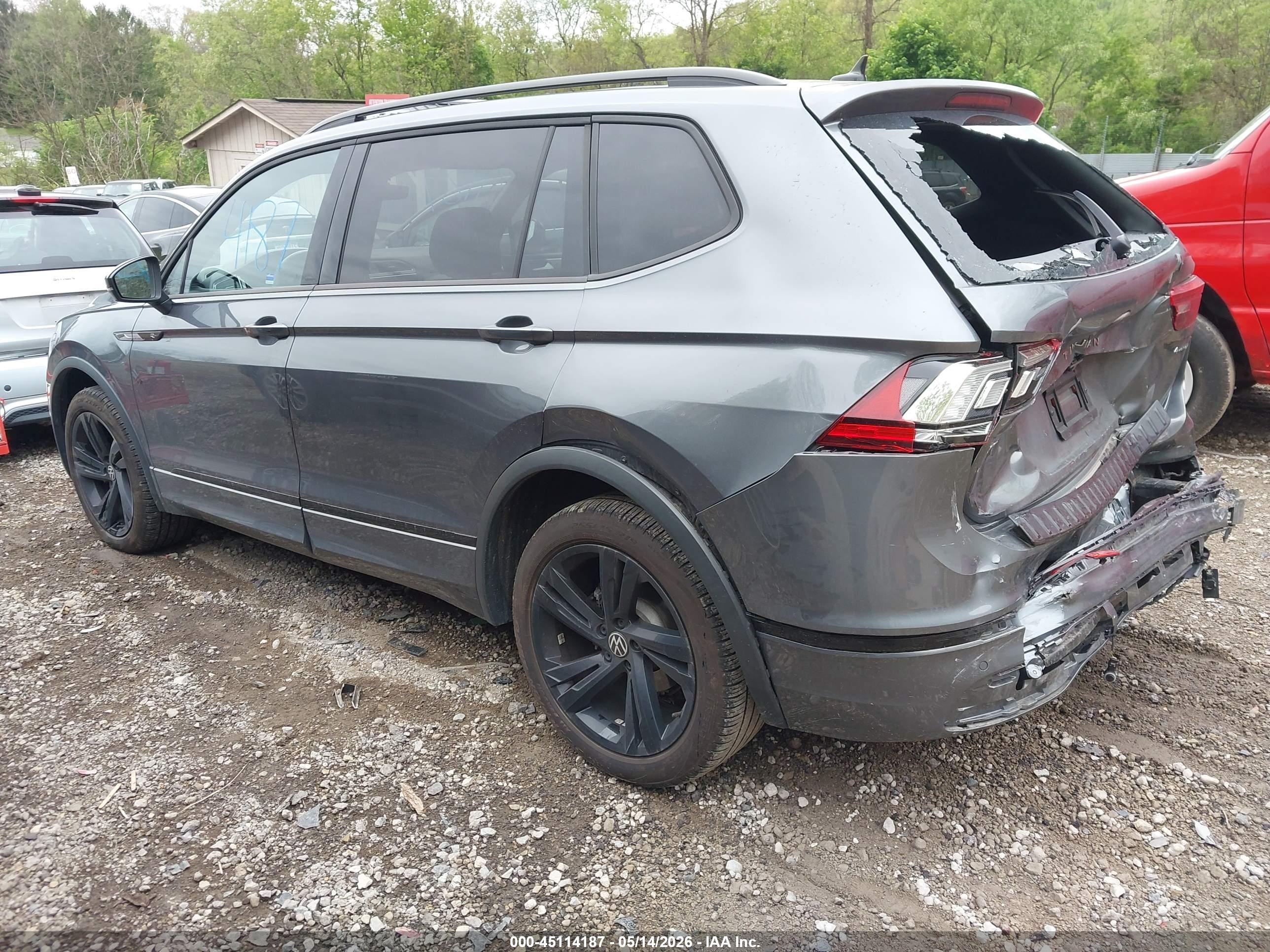 2024 Volkswagen Tiguan 2.0t Se R-line Black Gray vin: 3VV8B7AX8RM094769