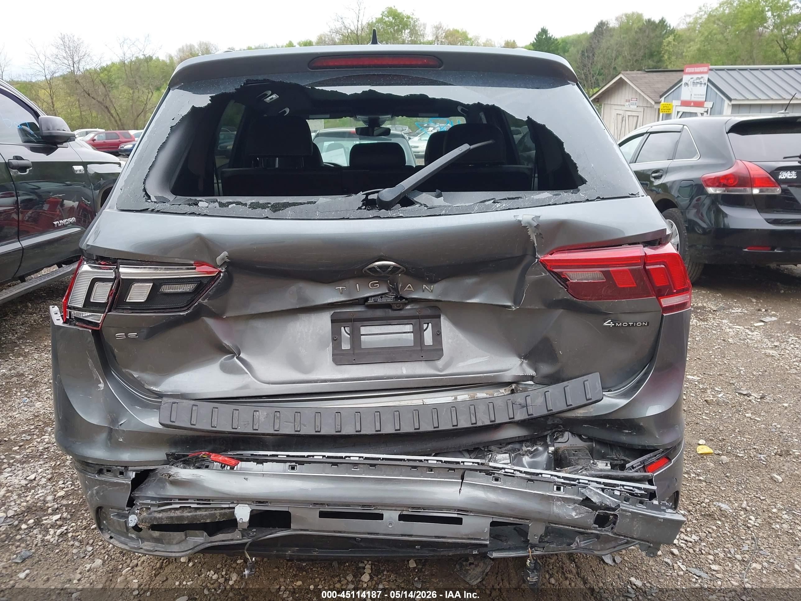 2024 Volkswagen Tiguan 2.0t Se R-line Black Gray vin: 3VV8B7AX8RM094769