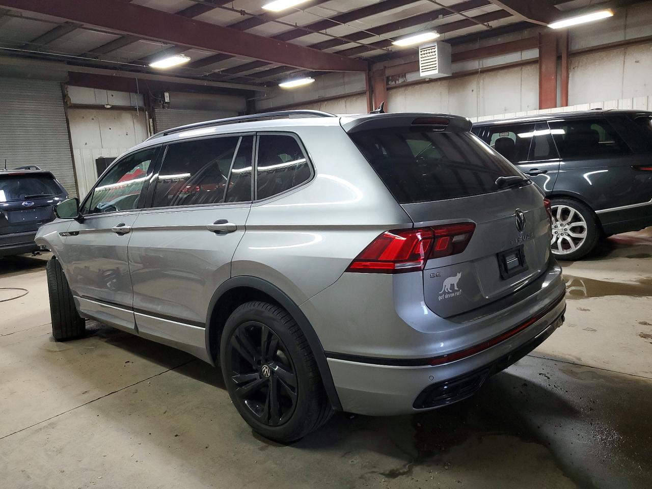 2024 Volkswagen Tiguan Se R-line Black Silver vin: 3VV8B7AX9RM104287