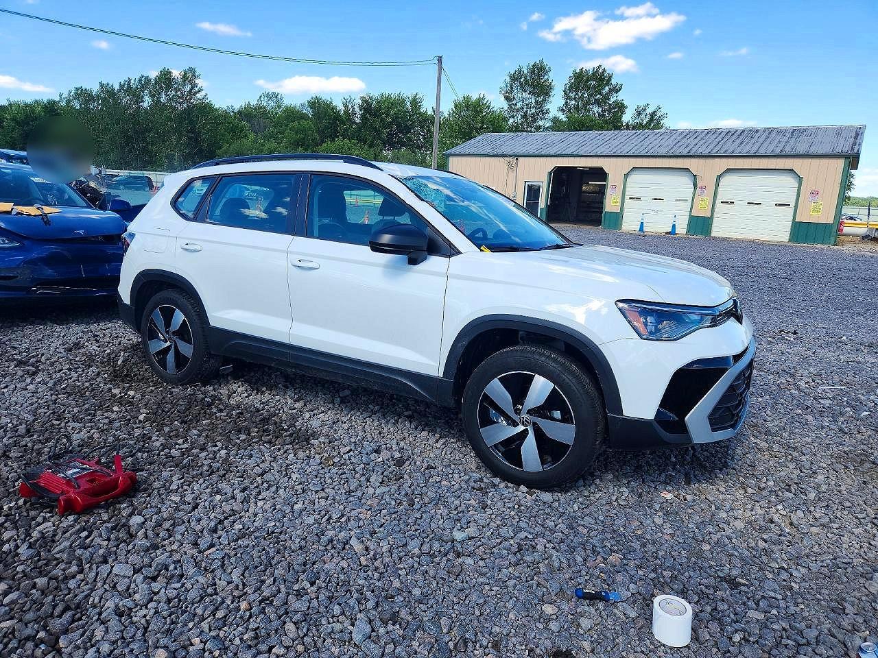 2025 Volkswagen Taos S Белый vin: 3VV8C7B27SM048873