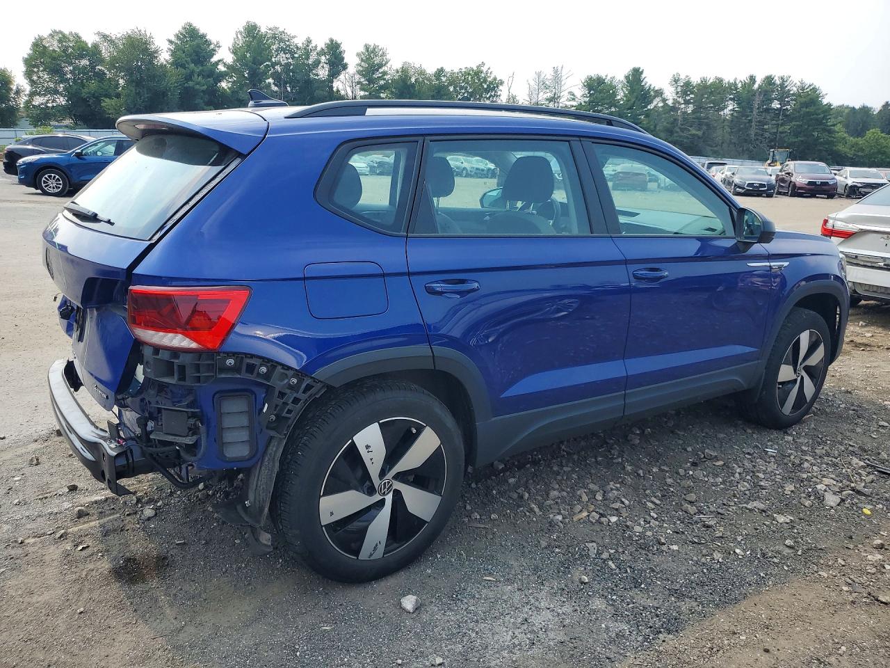 2024 Volkswagen Taos S Blue vin: 3VV8X7B26RM040326