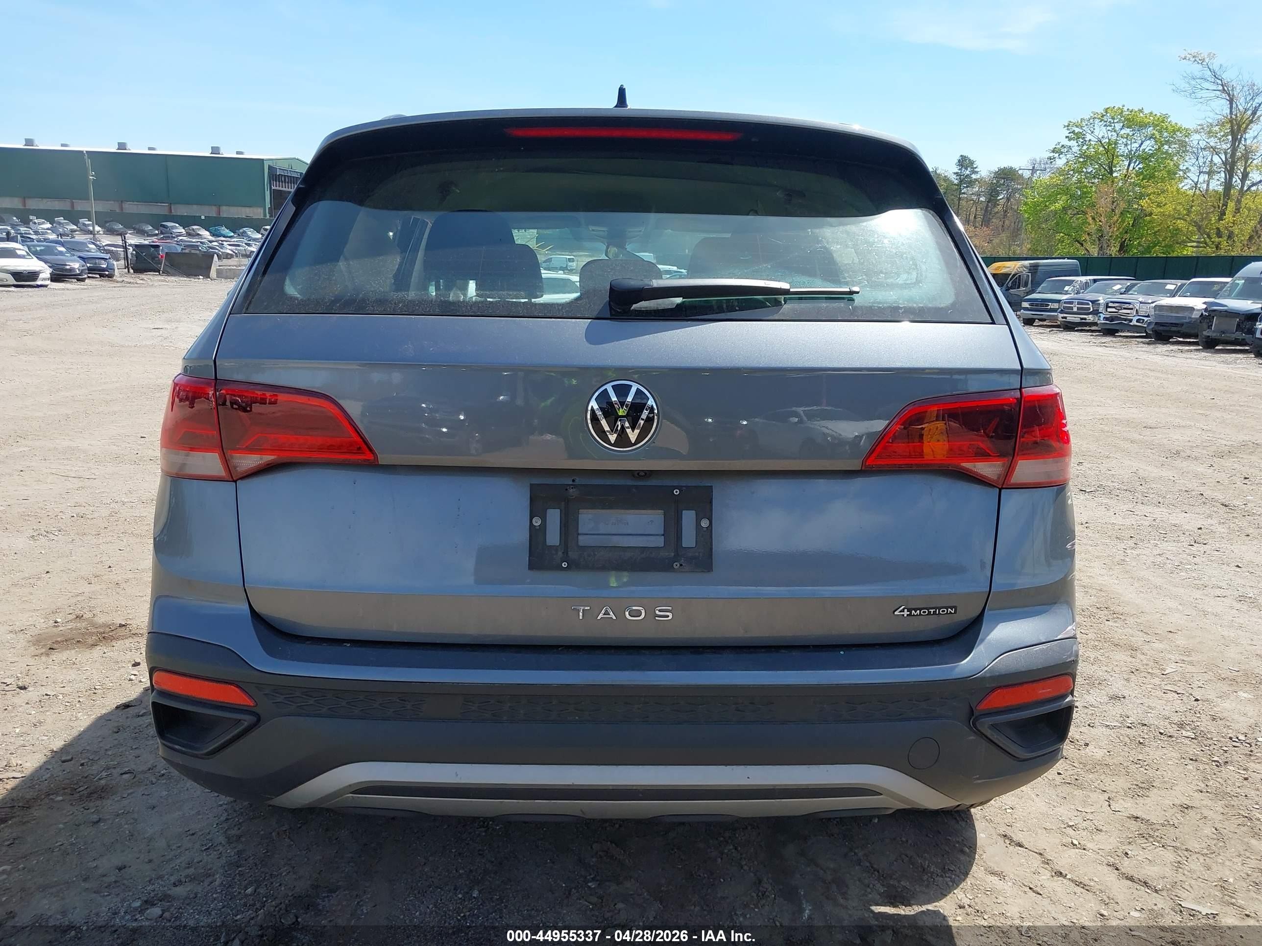 2024 Volkswagen Taos 1.5t S Серый vin: 3VV8X7B27RM129905