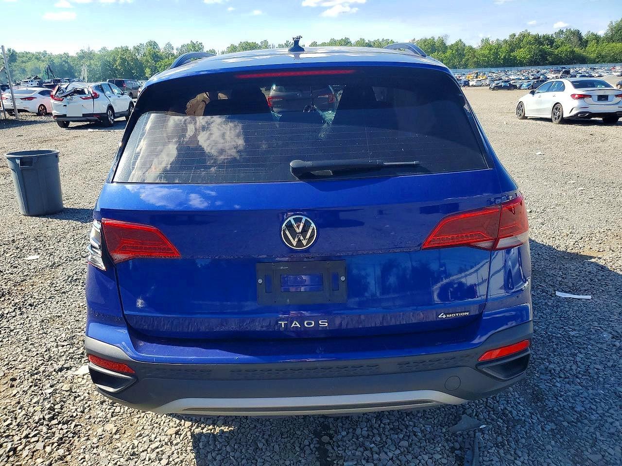2024 Volkswagen Taos S Blue vin: 3VV8X7B2XRM072616