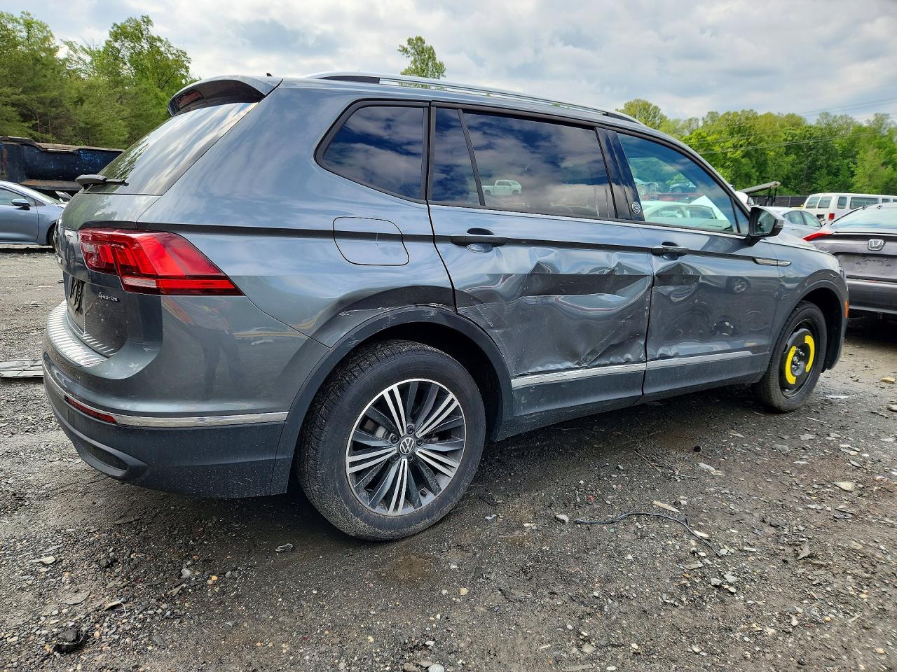 2024 Volkswagen Tiguan Wolfsburg Gray vin: 3VVAB7AX0RM218079