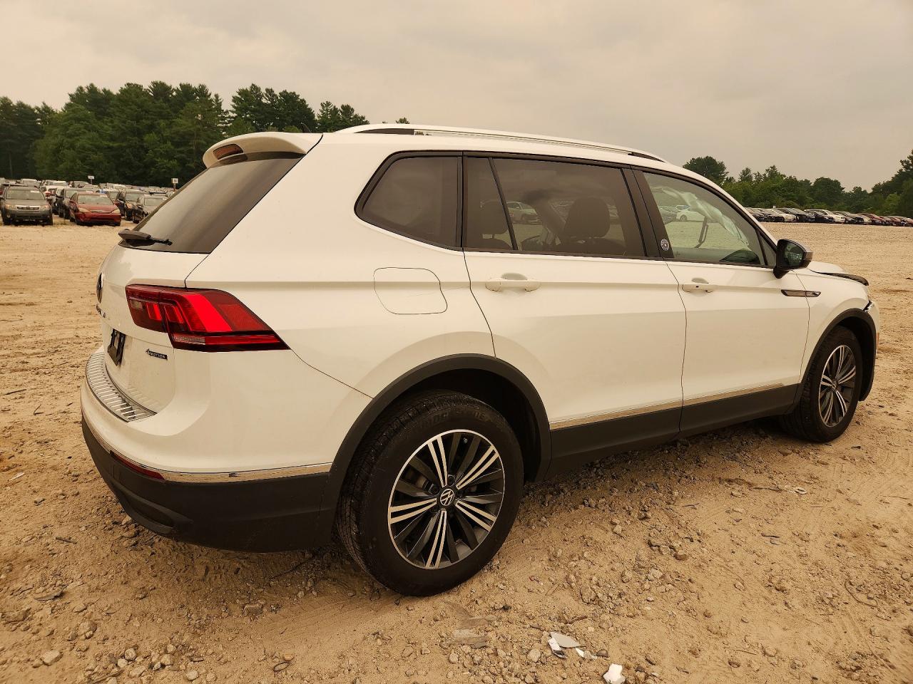 2024 Volkswagen Tiguan Wolfsburg White vin: 3VVAB7AX2RM225292