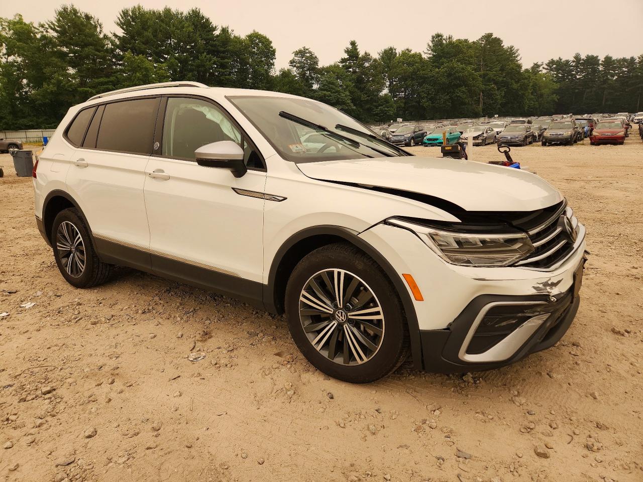 2024 Volkswagen Tiguan Wolfsburg White vin: 3VVAB7AX2RM225292