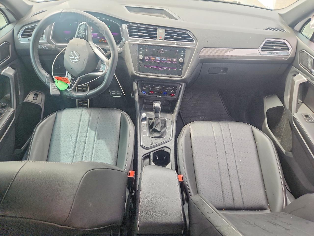 2022 Volkswagen Tiguan Se R-line Black Белый vin: 3VVCB7AX1NM022199