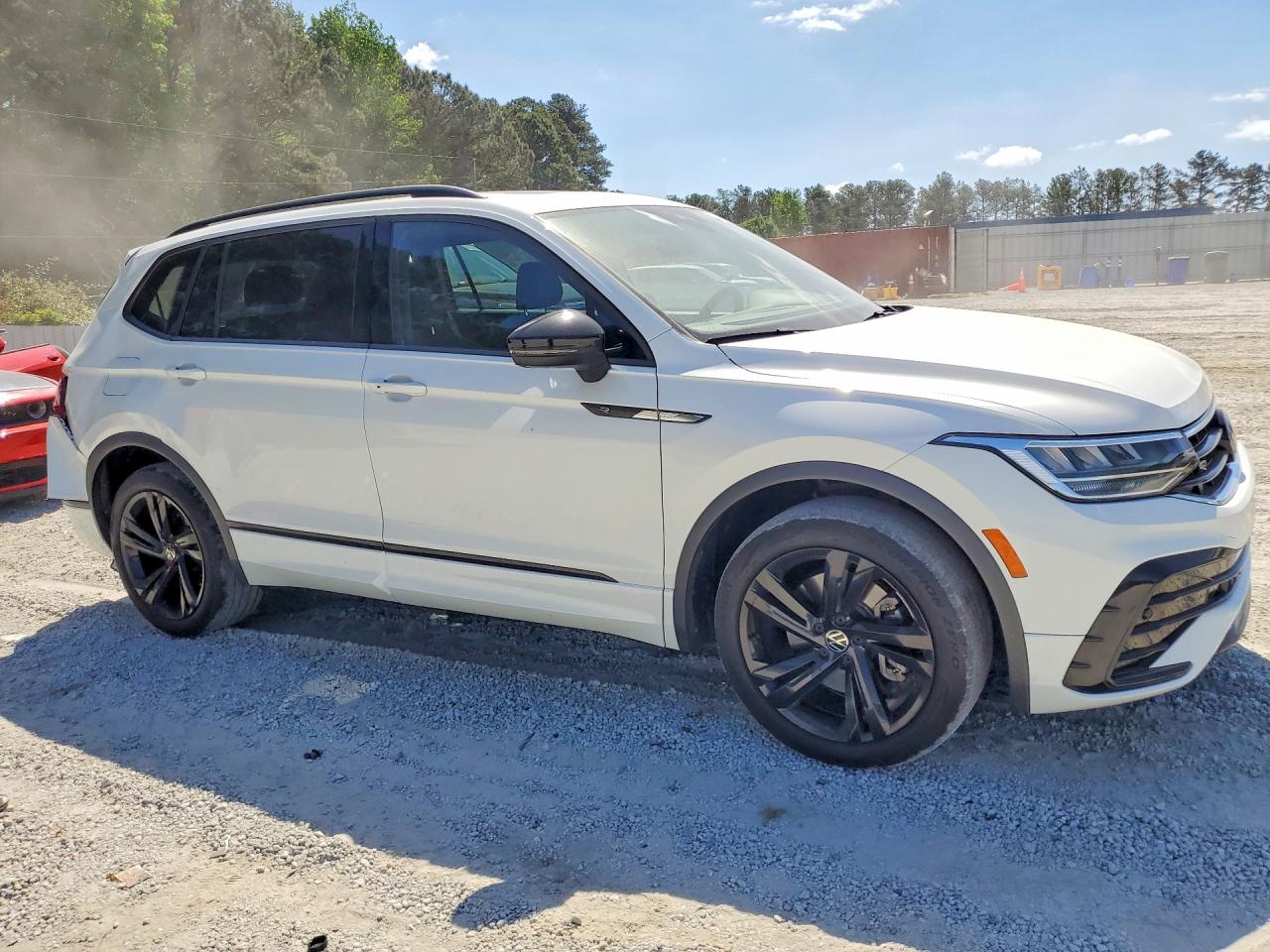 2023 Volkswagen Tiguan Se R-line Black White vin: 3VVCB7AX2PM038771