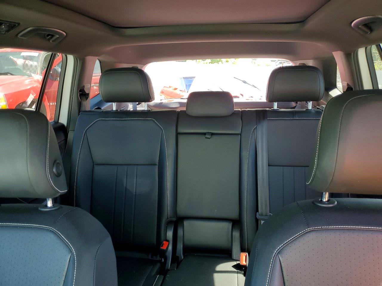2023 Volkswagen Tiguan Se R-line Black White vin: 3VVCB7AX2PM038771