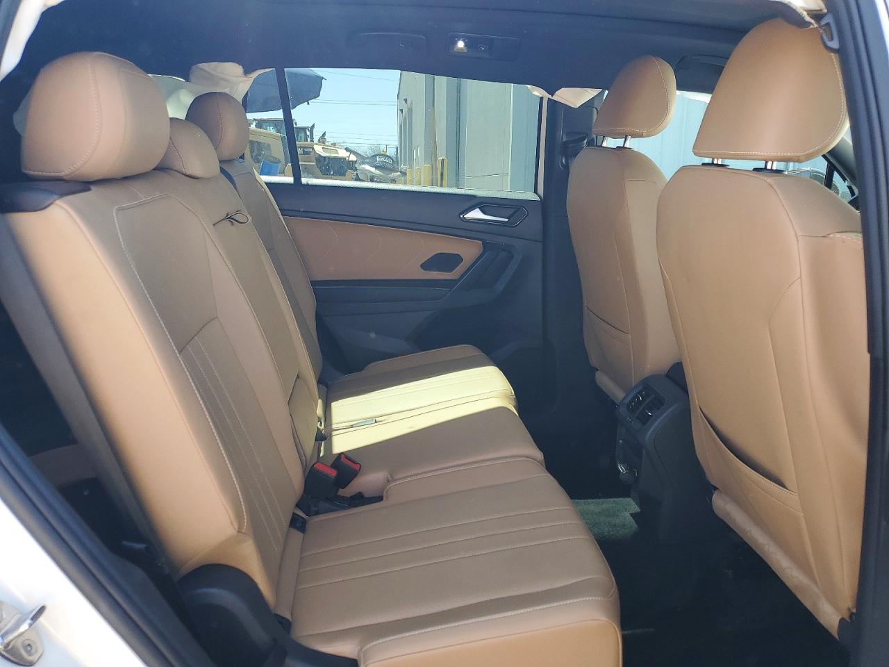 2023 Volkswagen Tiguan Se R-line Black White vin: 3VVCB7AX4PM097563