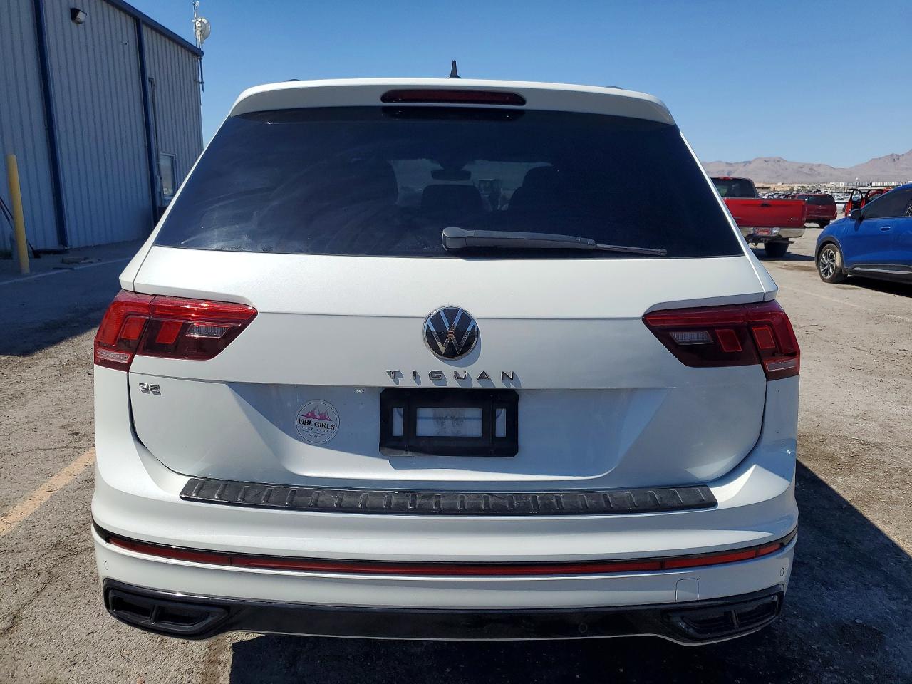 2023 Volkswagen Tiguan Se R-line Black White vin: 3VVCB7AX4PM097563