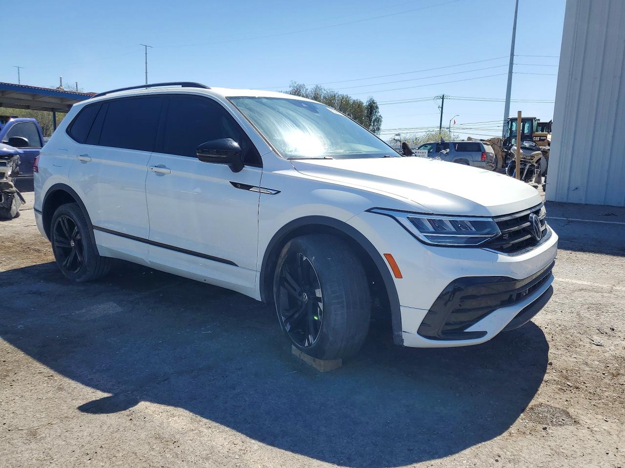 2023 Volkswagen Tiguan Se R-line Black White vin: 3VVCB7AX4PM097563