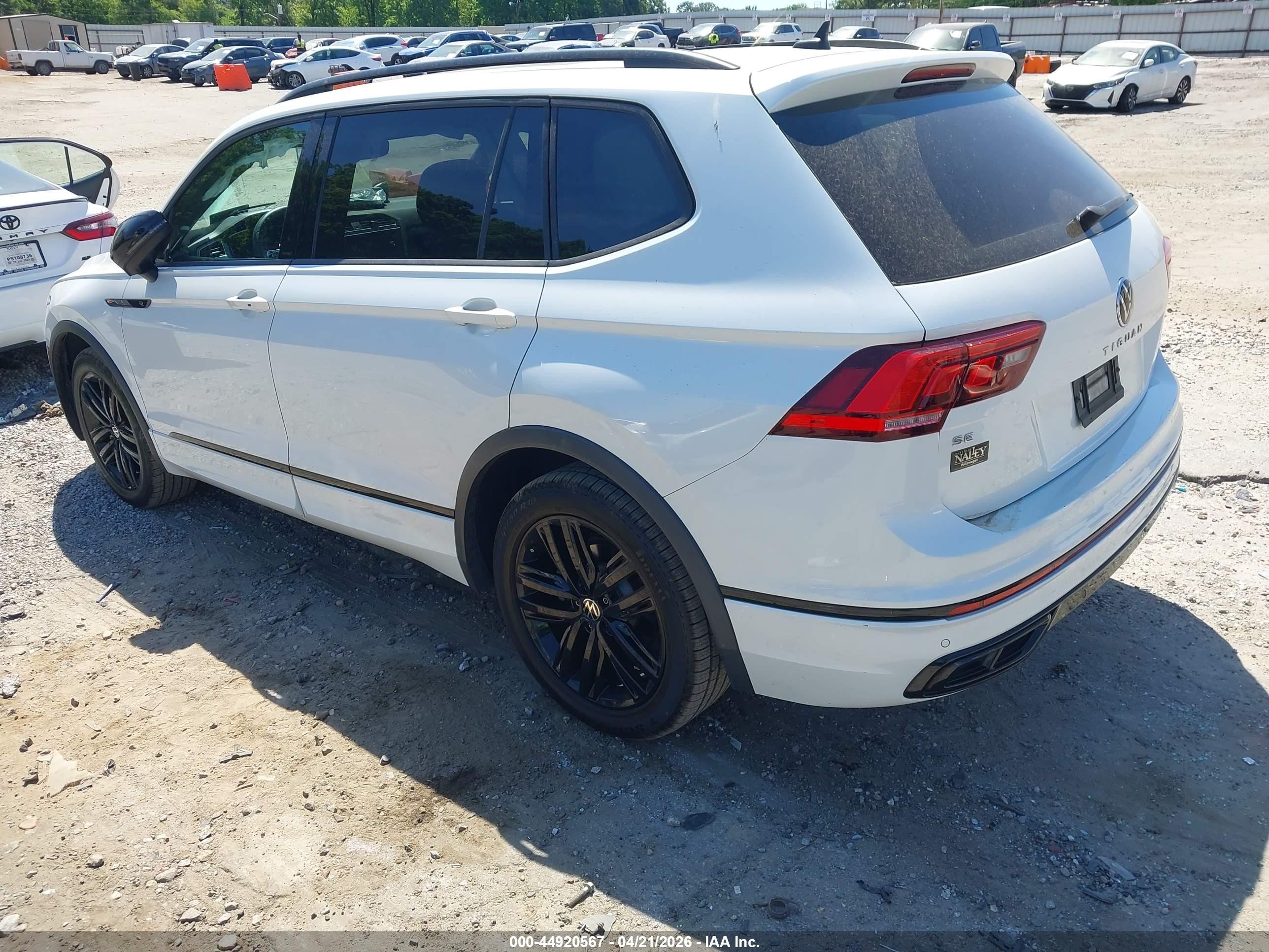 2022 Volkswagen Tiguan 2.0t Se R-line Black Белый vin: 3VVCB7AX5NM153748