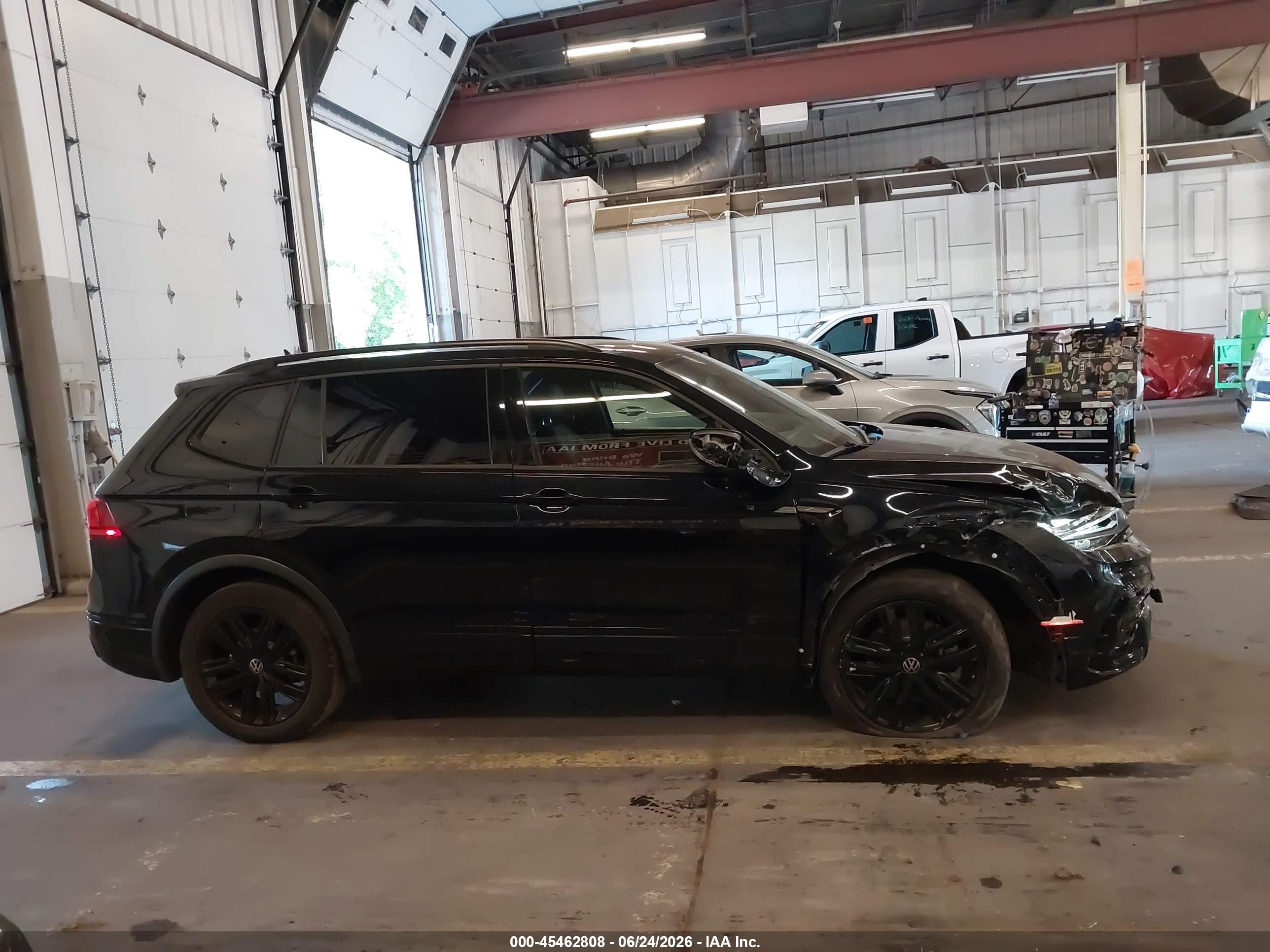2022 Volkswagen Tiguan 2.0t Se R-line Black Black vin: 3VVCB7AX7NM054672