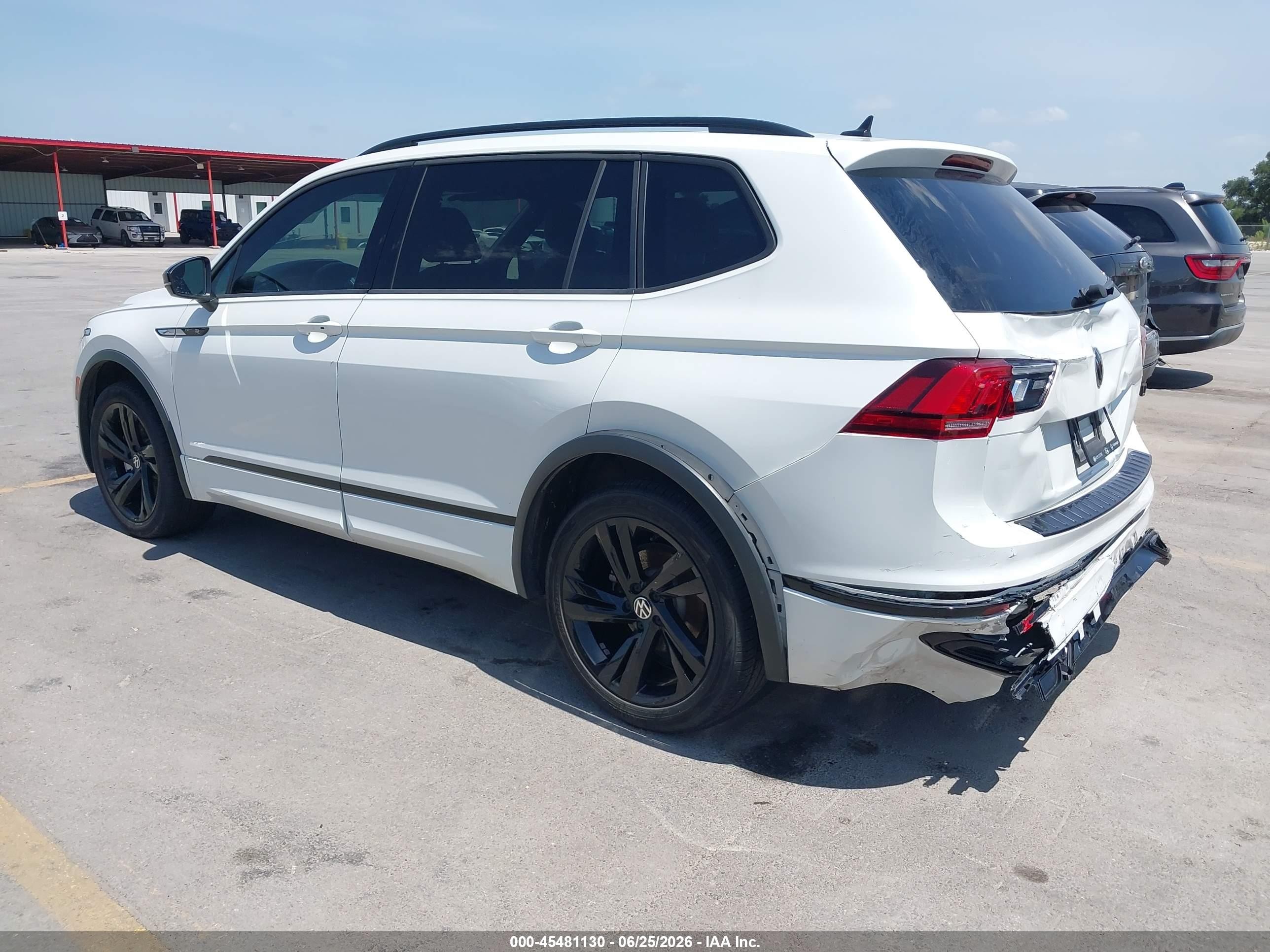 2023 Volkswagen Tiguan 2.0t Se R-line Black Белый vin: 3VVCB7AX7PM093653