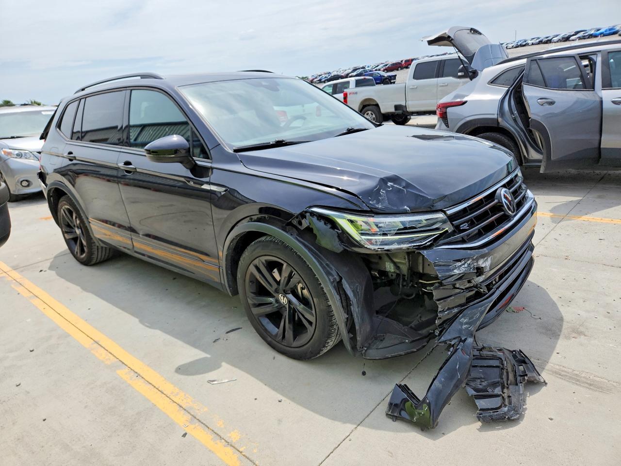 2024 Volkswagen Tiguan Se R-line Black Black vin: 3VVCB7AX8RM059367