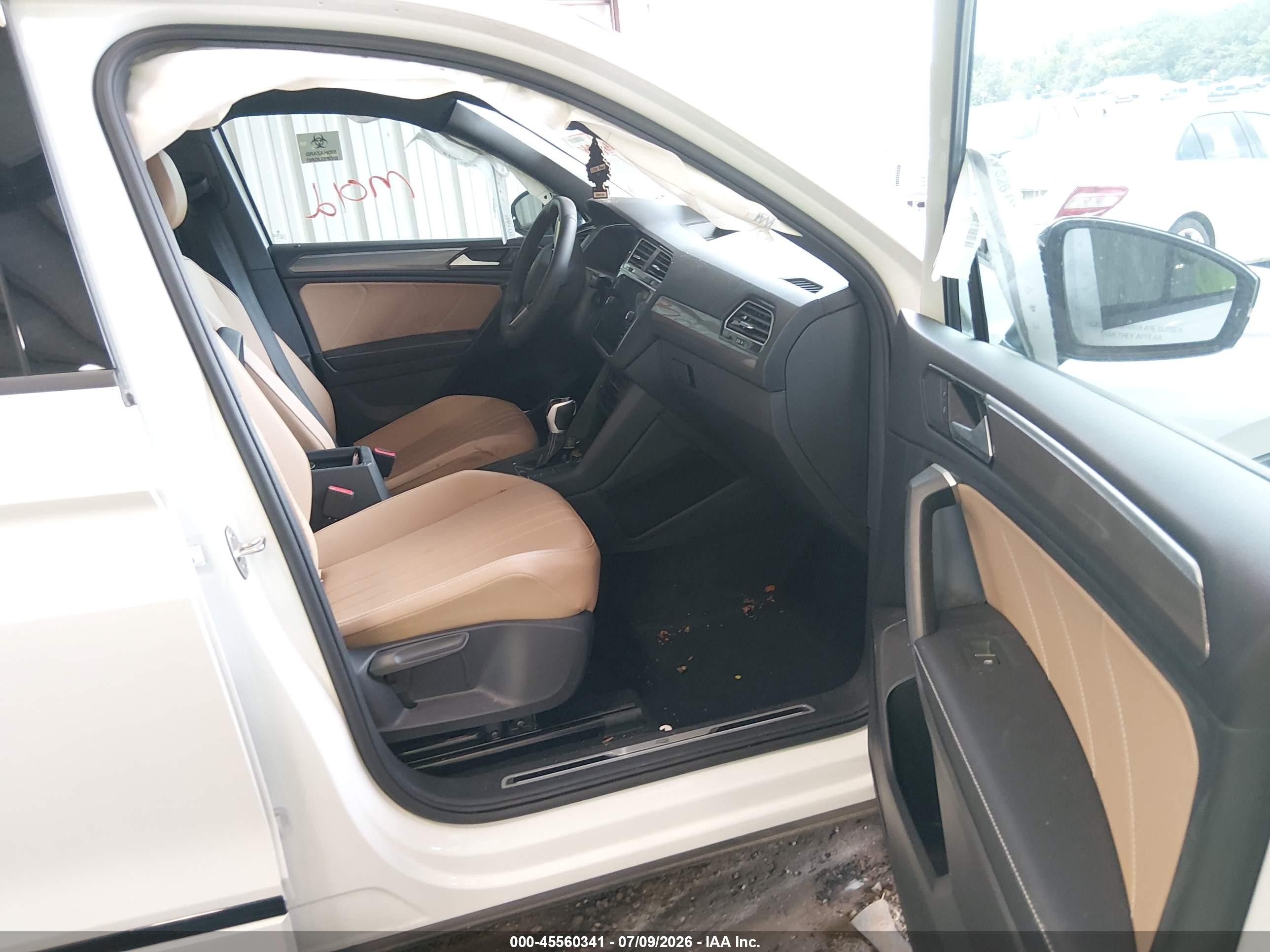 2024 Volkswagen Tiguan 2.0t Se R-line Black White vin: 3VVCB7AX9RM192056
