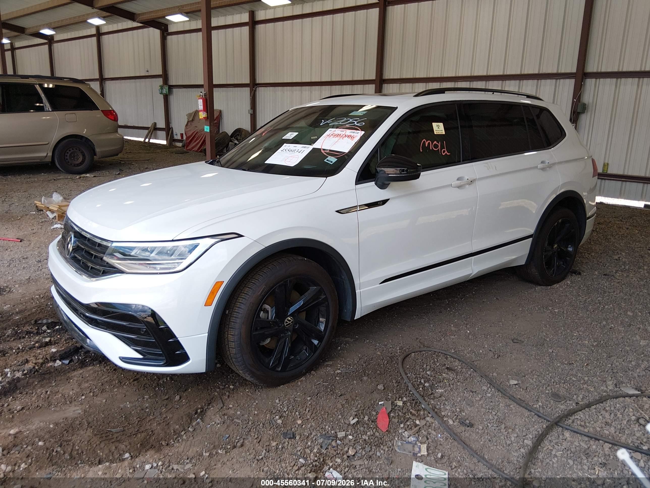 2024 Volkswagen Tiguan 2.0t Se R-line Black White vin: 3VVCB7AX9RM192056