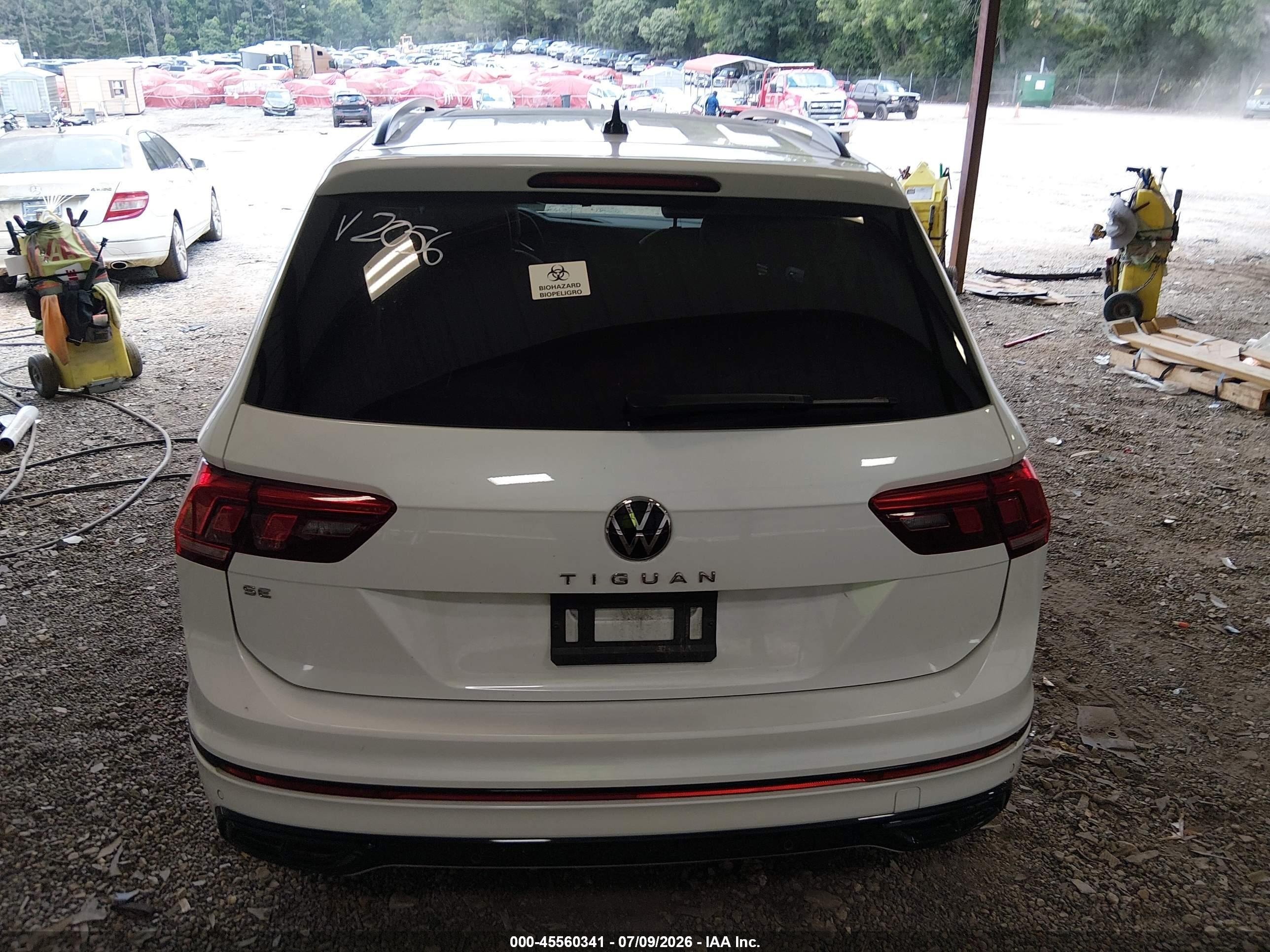 2024 Volkswagen Tiguan 2.0t Se R-line Black White vin: 3VVCB7AX9RM192056