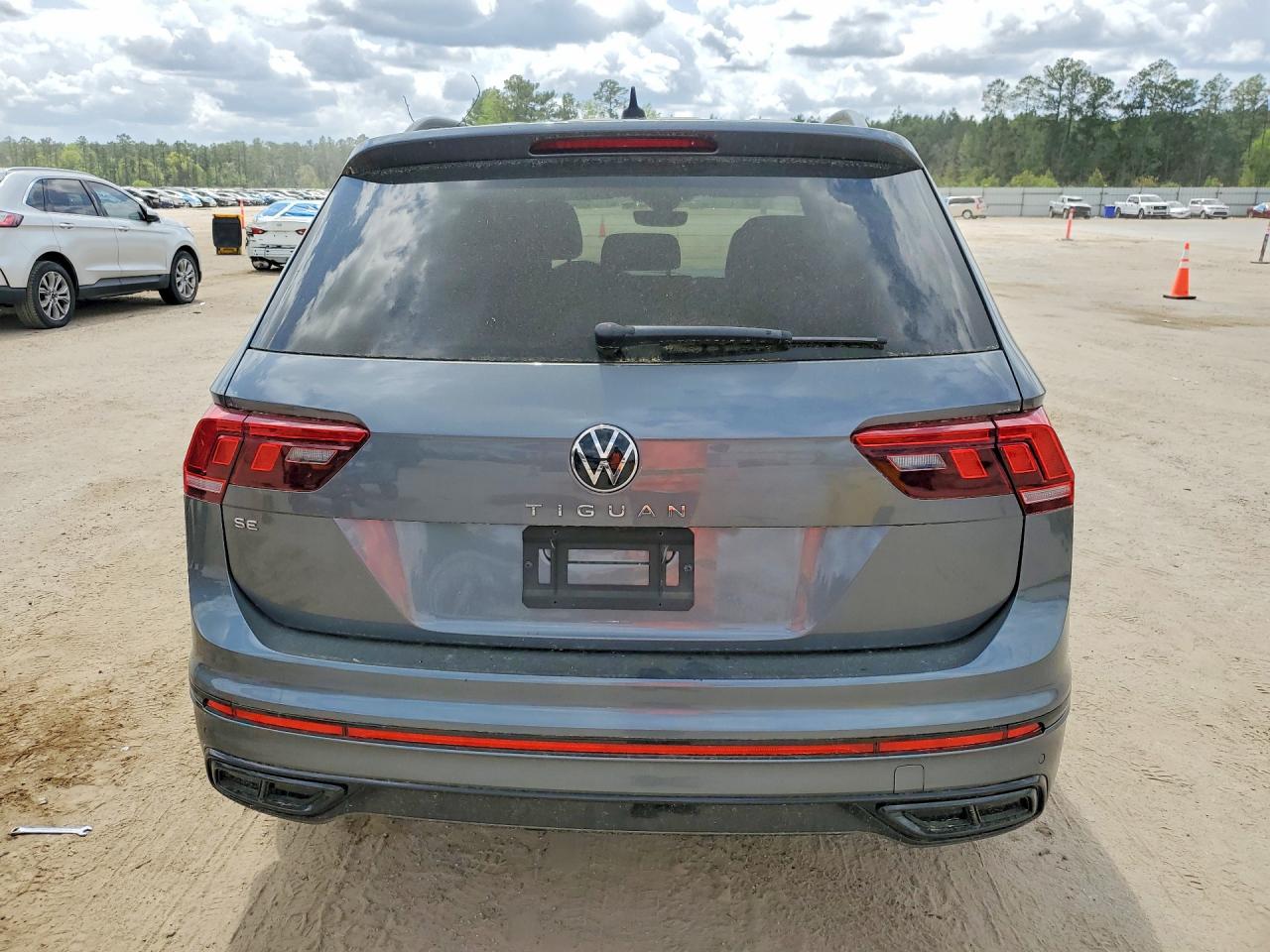2022 Volkswagen Tiguan Se R-line Black Gray vin: 3VVCB7AXXNM038885