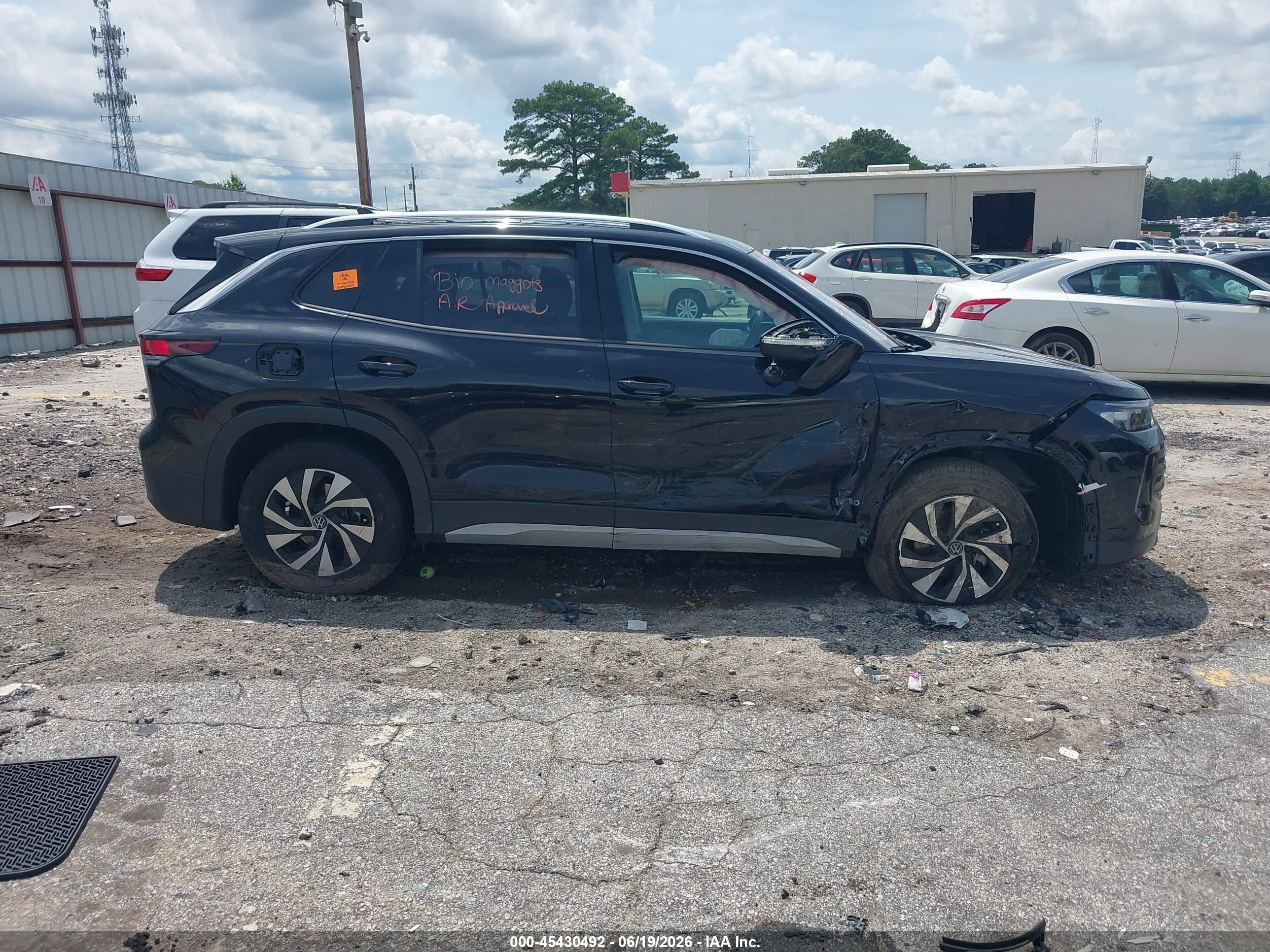 2026 Volkswagen Tiguan S Black vin: 3VVCR7RM0TM091095