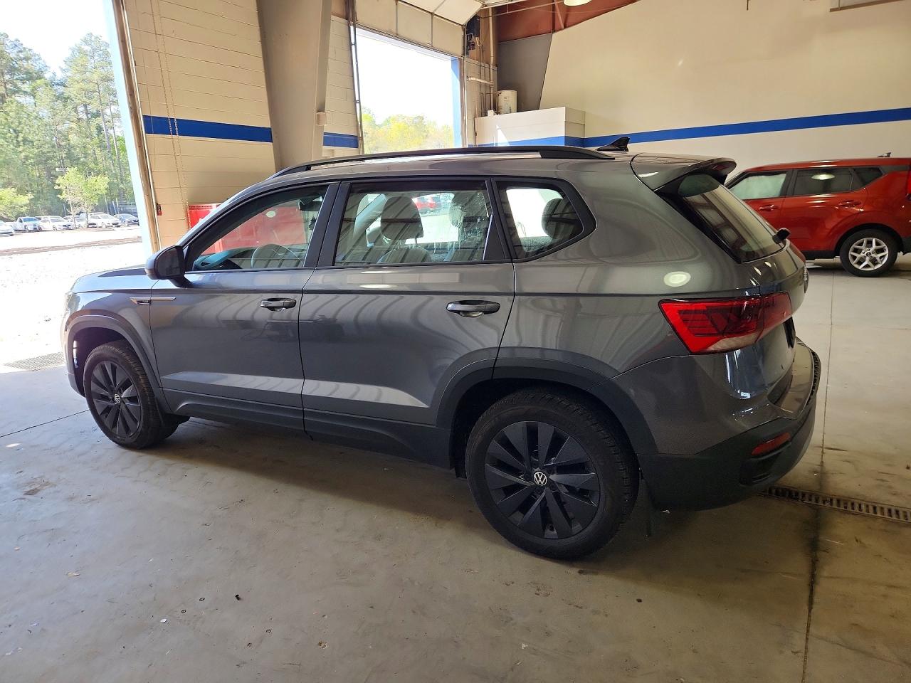 2023 Volkswagen Taos S Серый vin: 3VVCX7B22PM380774