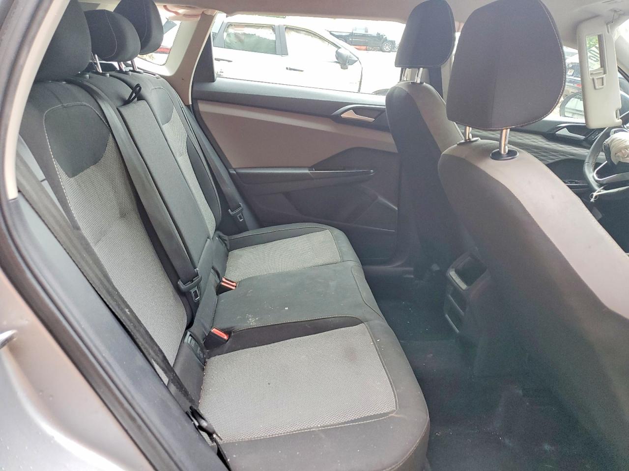 2023 Volkswagen Taos S Серебряный vin: 3VVCX7B26PM371432