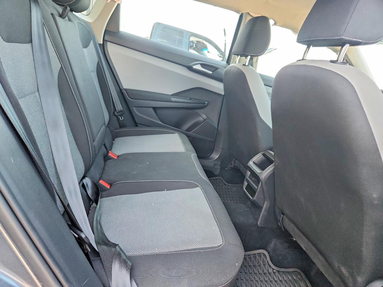 2022 Volkswagen Taos S Gray vin: 3VVCX7B28NM036475