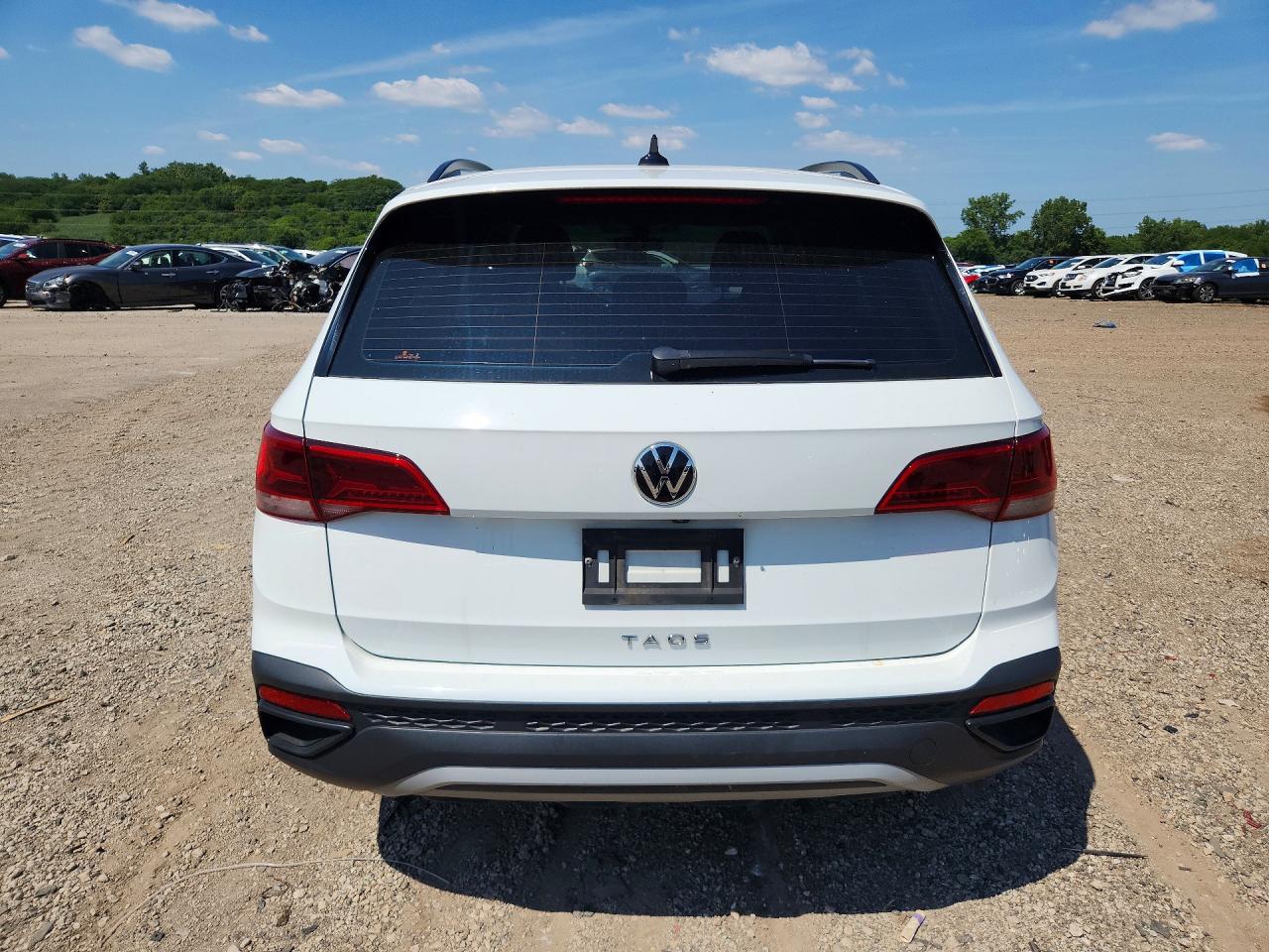 2023 Volkswagen Taos S White vin: 3VVDX7B22PM323155