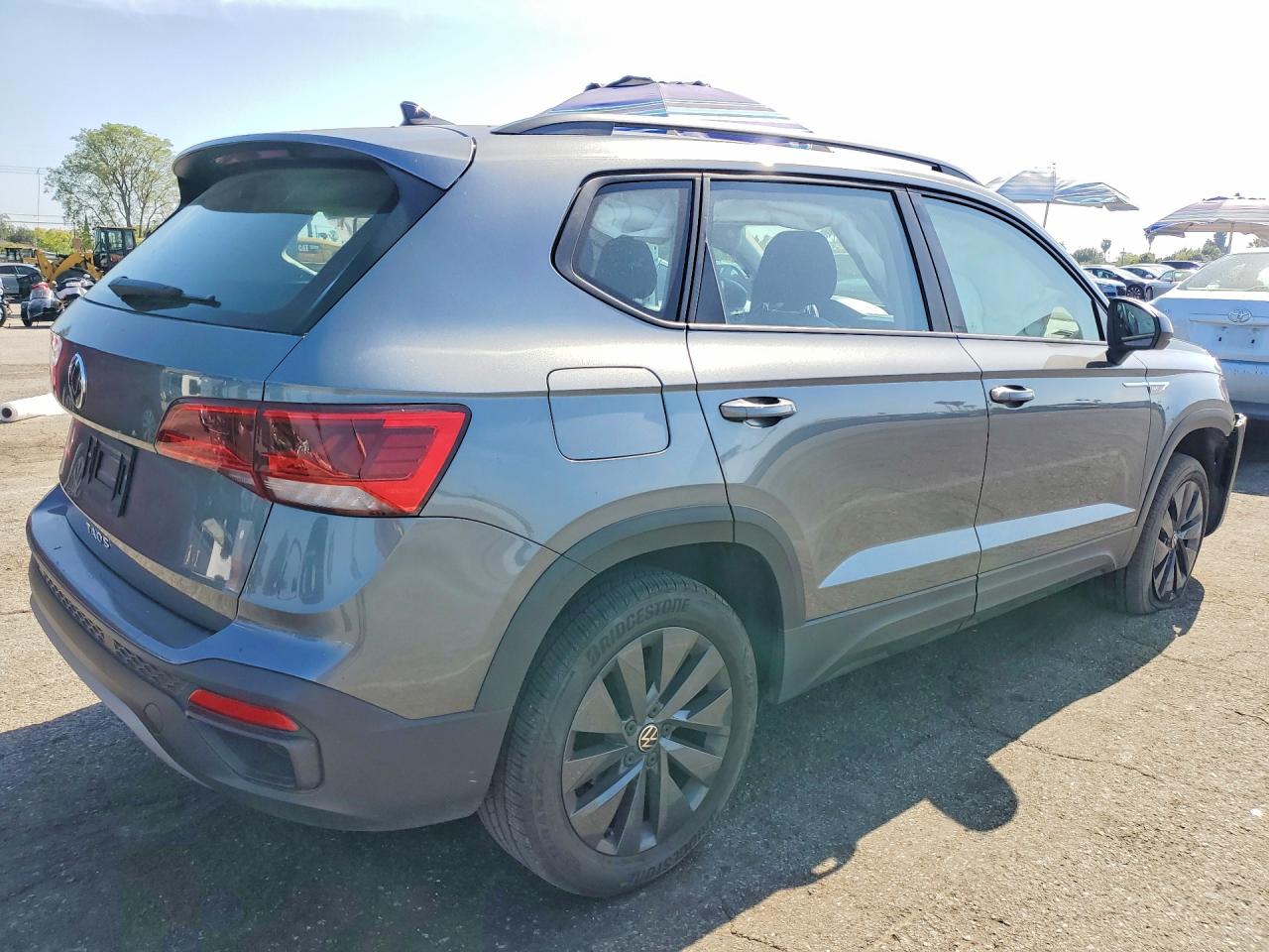 2023 Volkswagen Taos S Серый vin: 3VVDX7B25PM361981