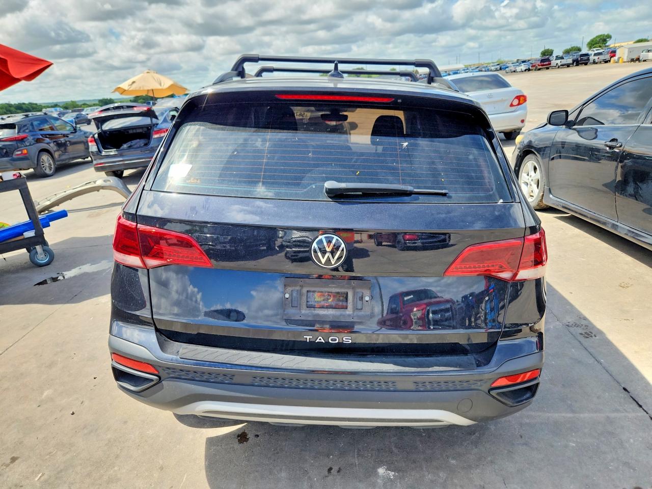 2023 Volkswagen Taos S Черный vin: 3VVDX7B28PM320695