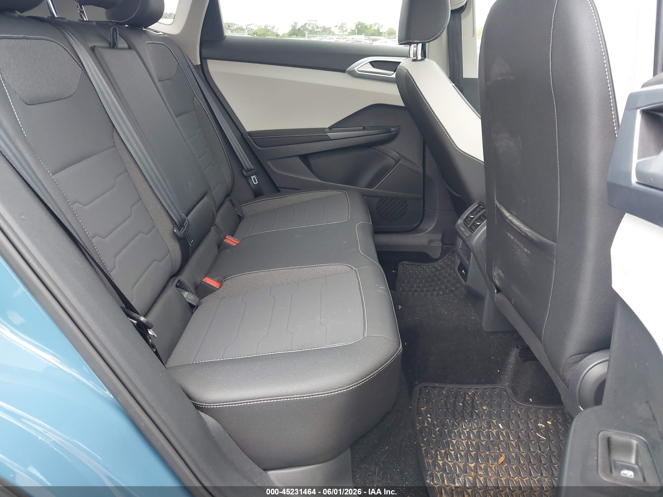 2025 Volkswagen Taos 1.5t Se Light Blue vin: 3VVEC7B24SM077332