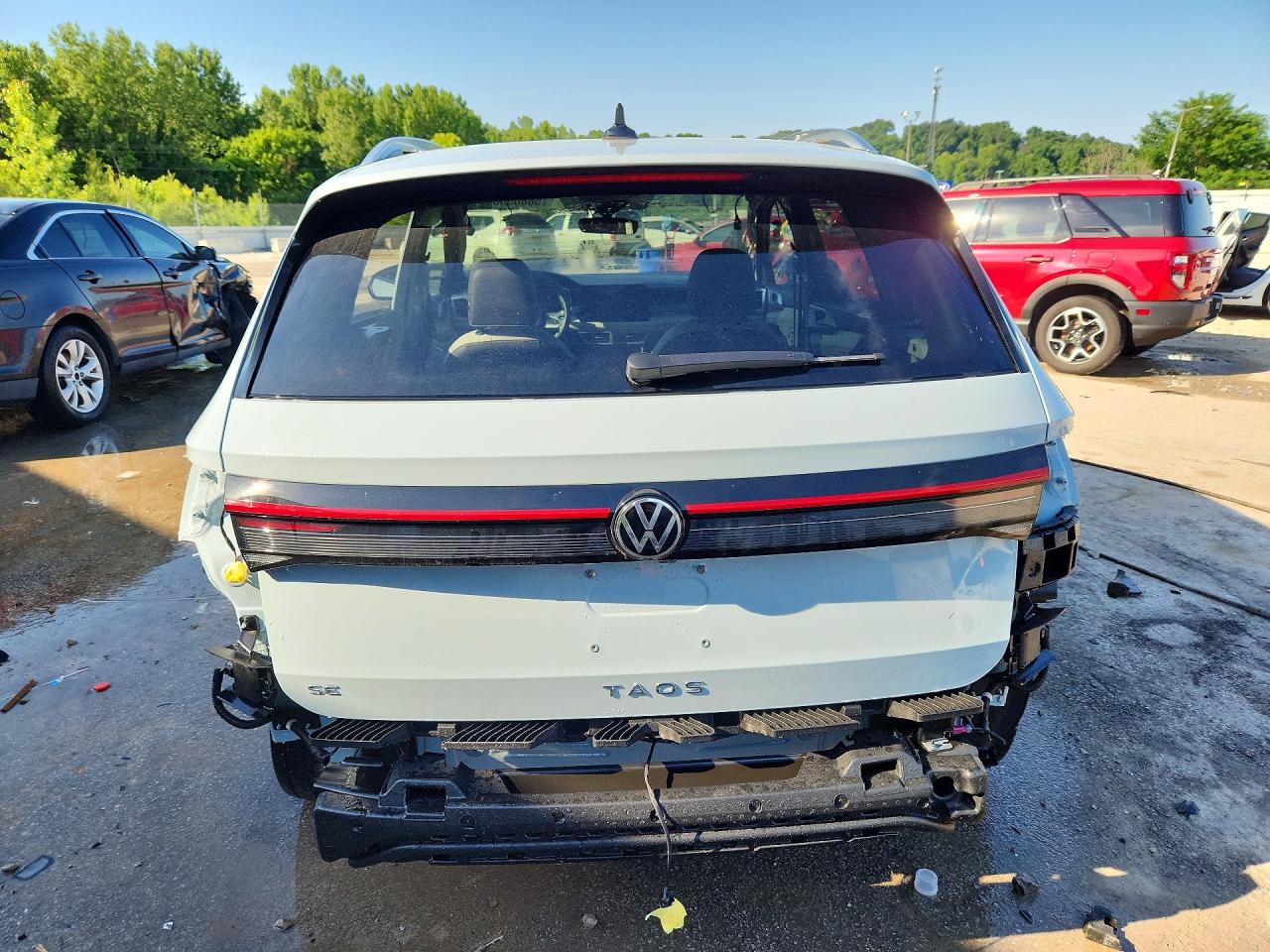 2025 Volkswagen Taos Se Серый vin: 3VVEC7B28SM089242