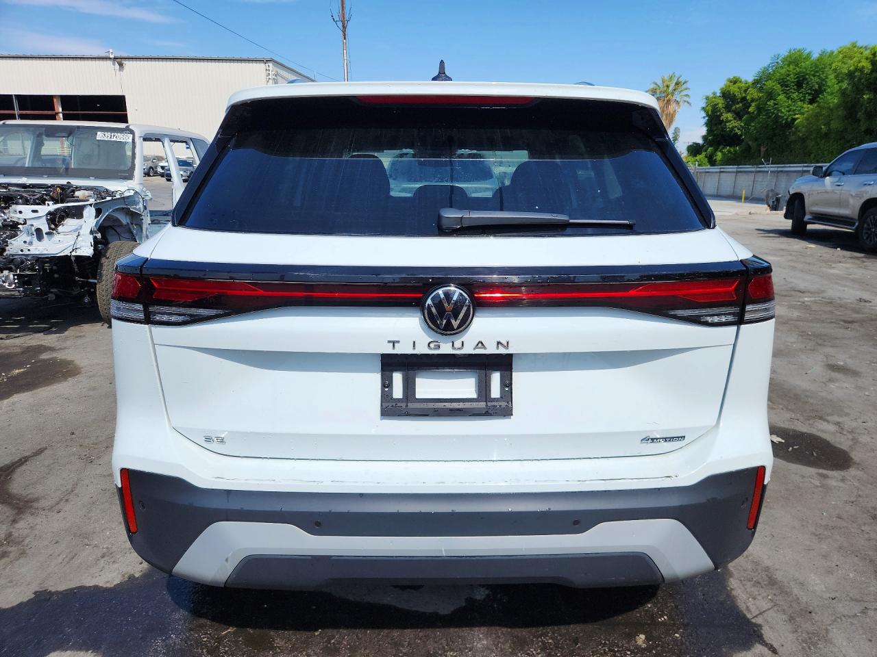 2026 Volkswagen Tiguan Se White vin: 3VVER7RM8TM014435