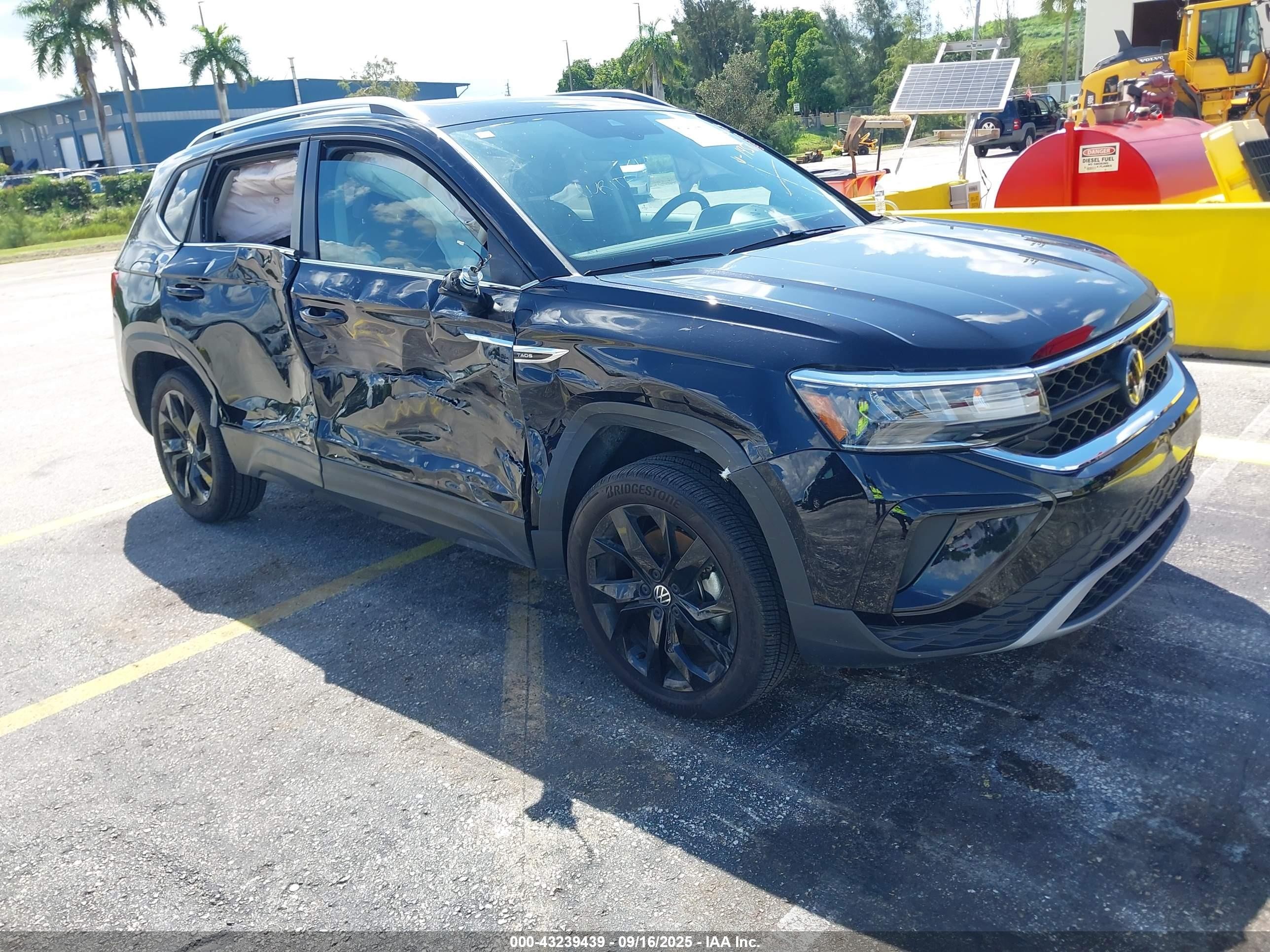 3VVEX7B21RM131958
