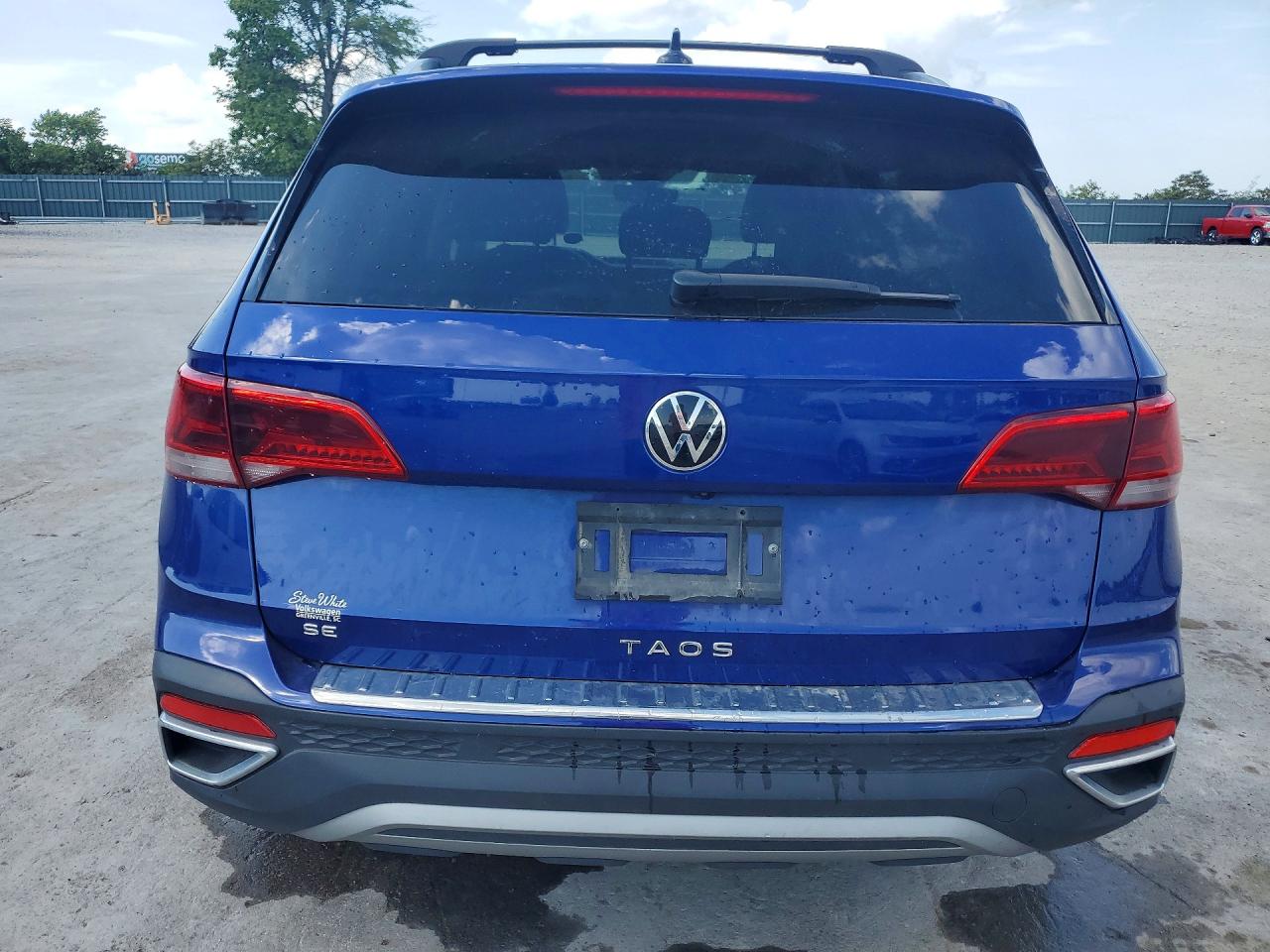 2024 Volkswagen Taos Se Blue vin: 3VVEX7B22RM029097