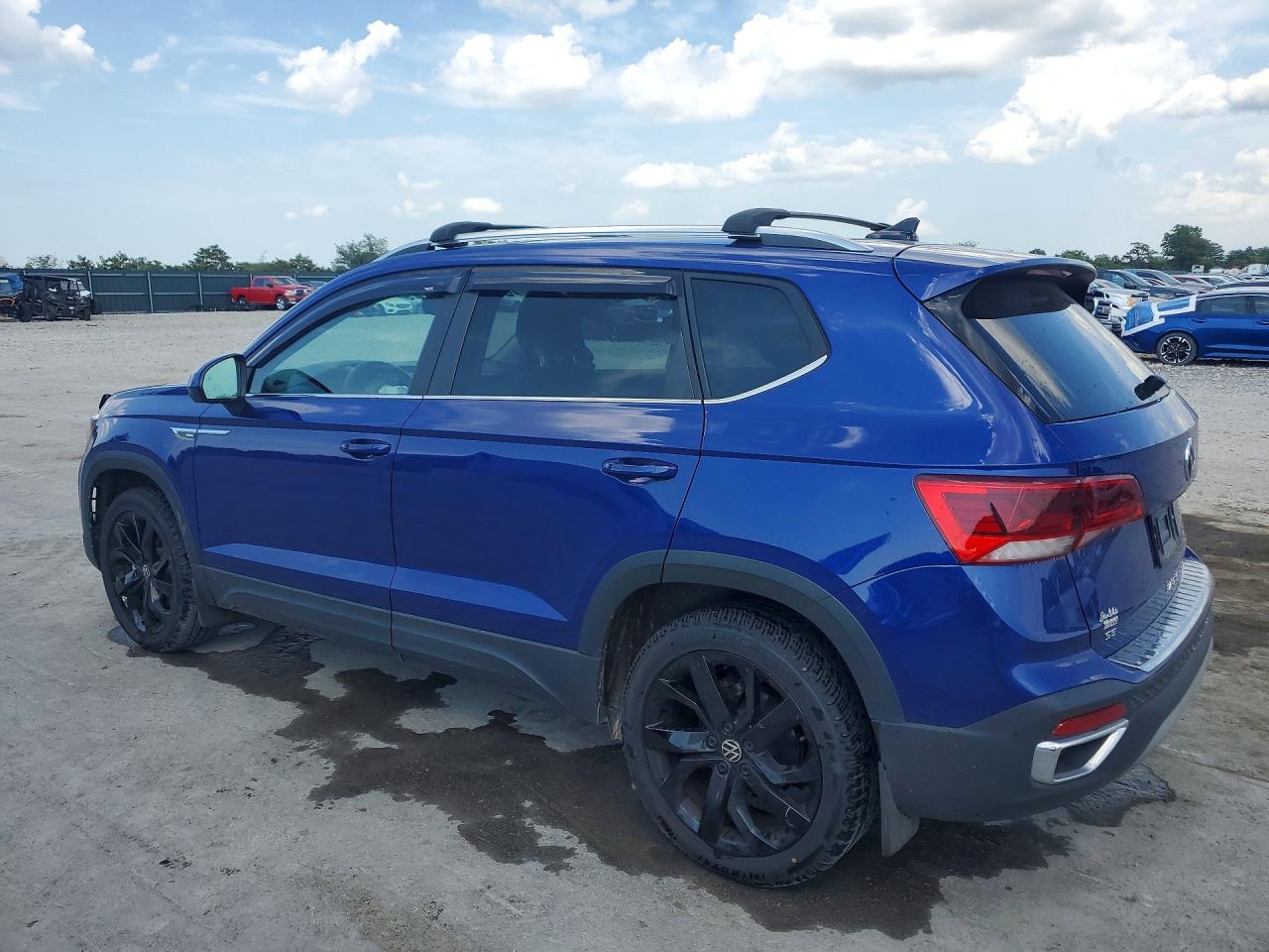 2024 Volkswagen Taos Se Blue vin: 3VVEX7B22RM029097