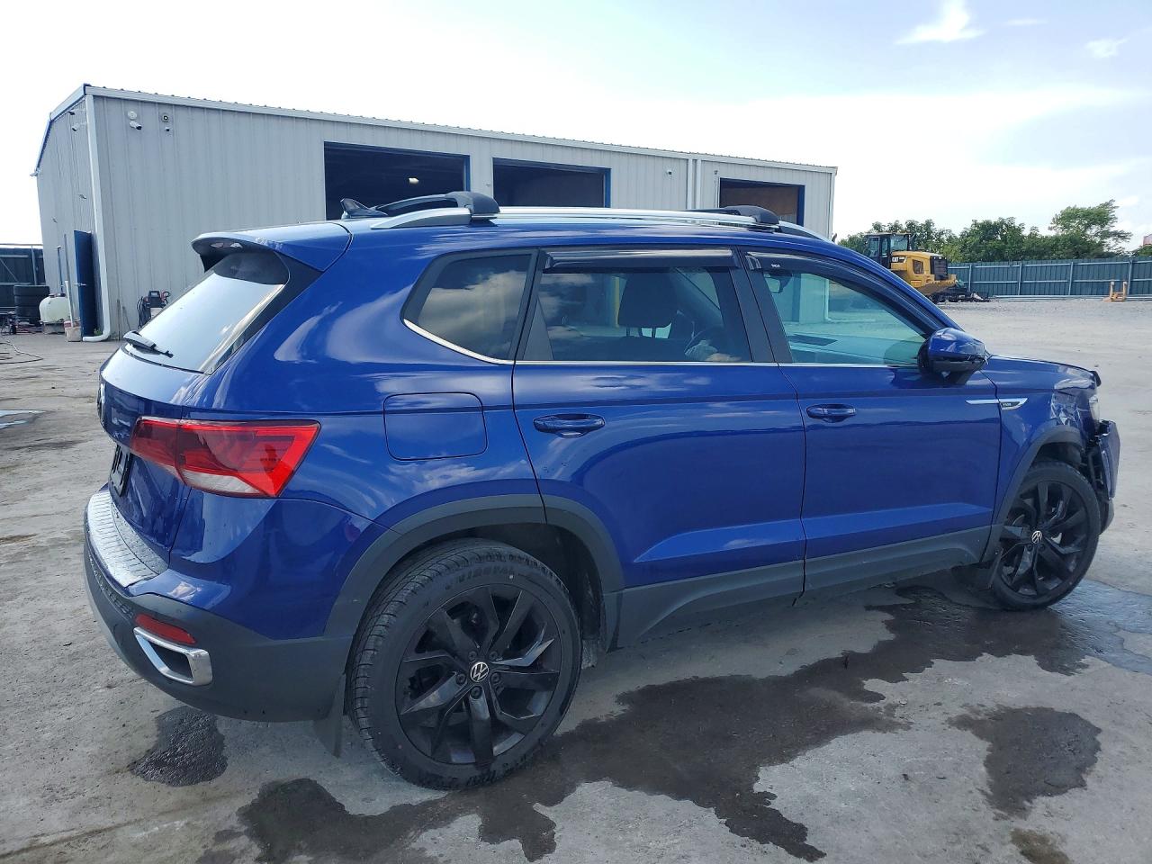 2024 Volkswagen Taos Se Blue vin: 3VVEX7B22RM029097