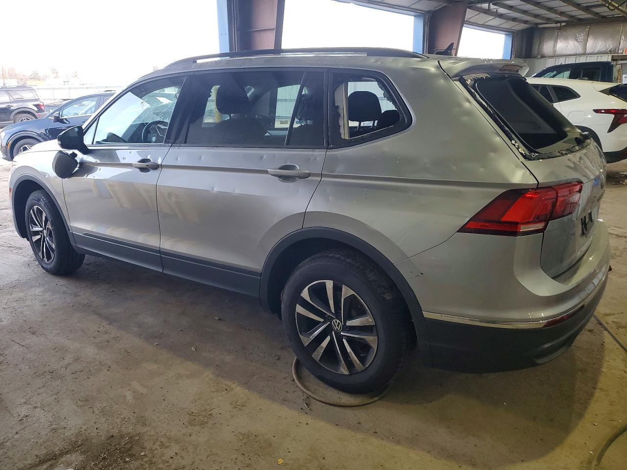 2024 Volkswagen Tiguan S Silver vin: 3VVFB7AX6RM112130