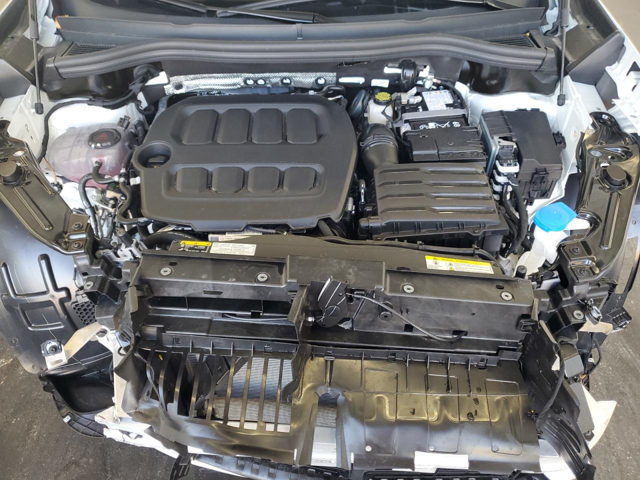 2026 Volkswagen Tiguan Se White vin: 3VVFR7RM4TM007471 Damage: Core Support, Broken, Replacement Required