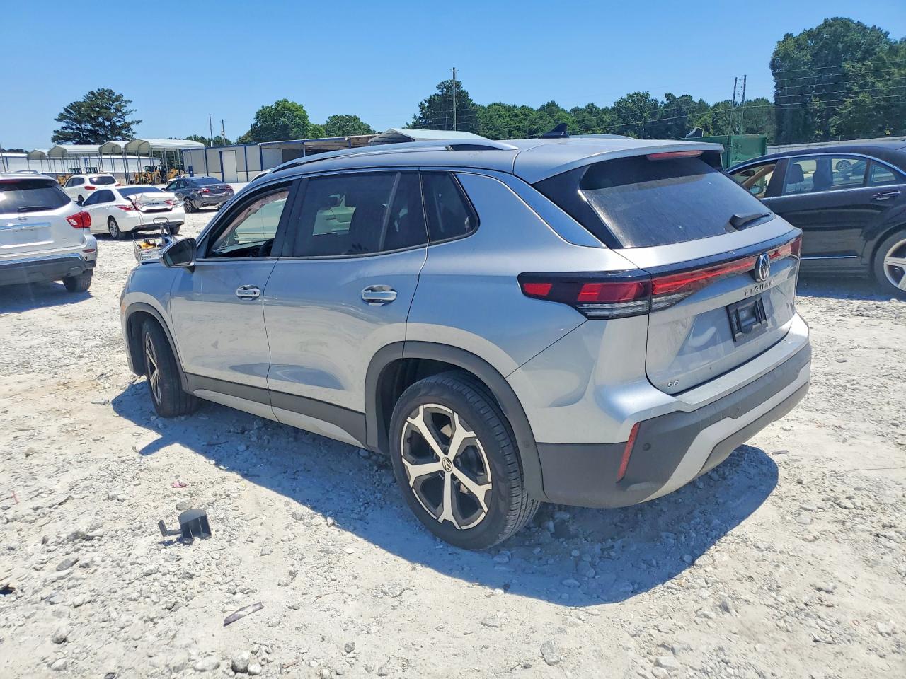2026 Volkswagen Tiguan Se Gray vin: 3VVFR7RM4TM046691