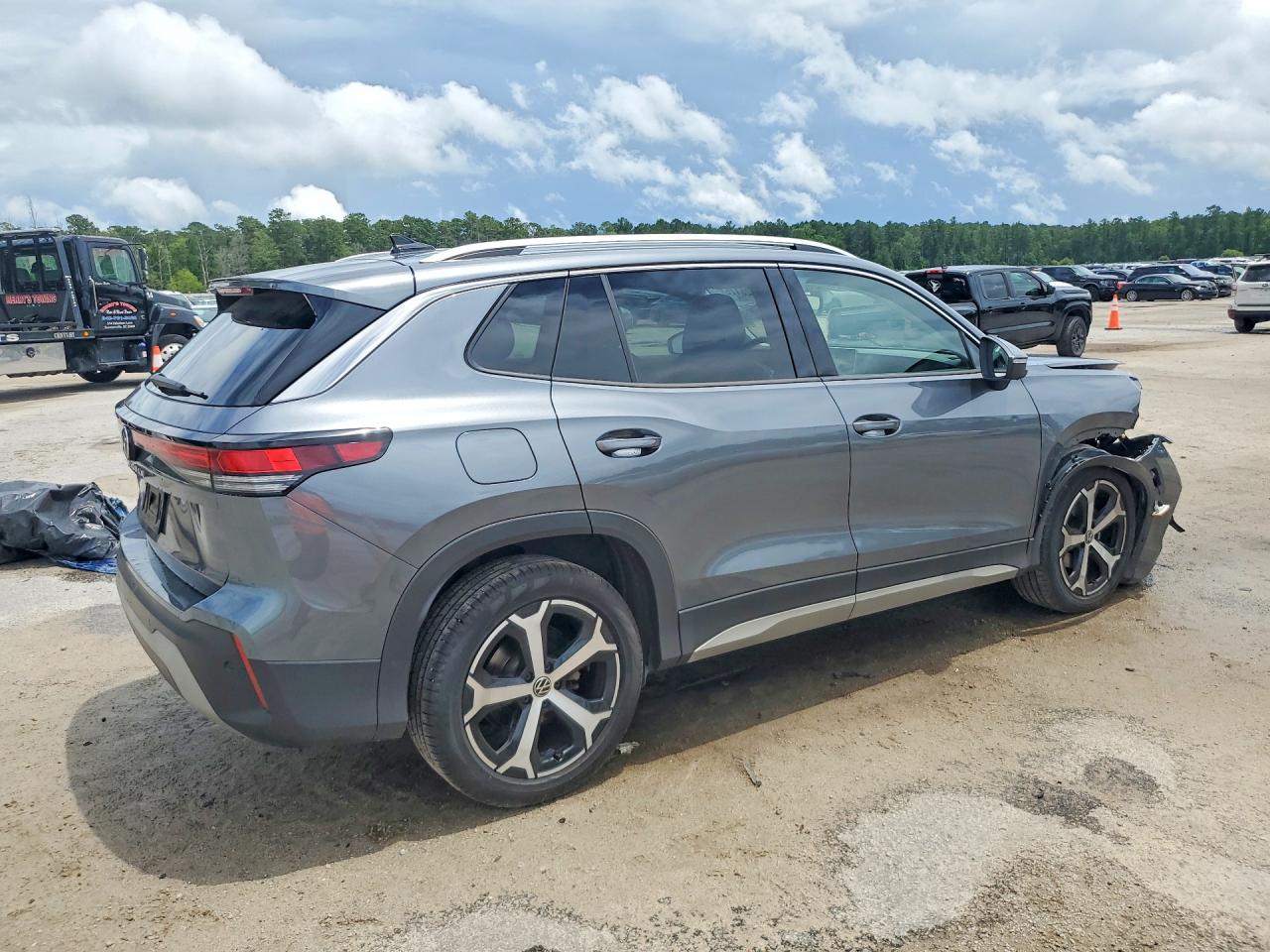 2025 Volkswagen Tiguan Se Gray vin: 3VVFR7RM9SM046412