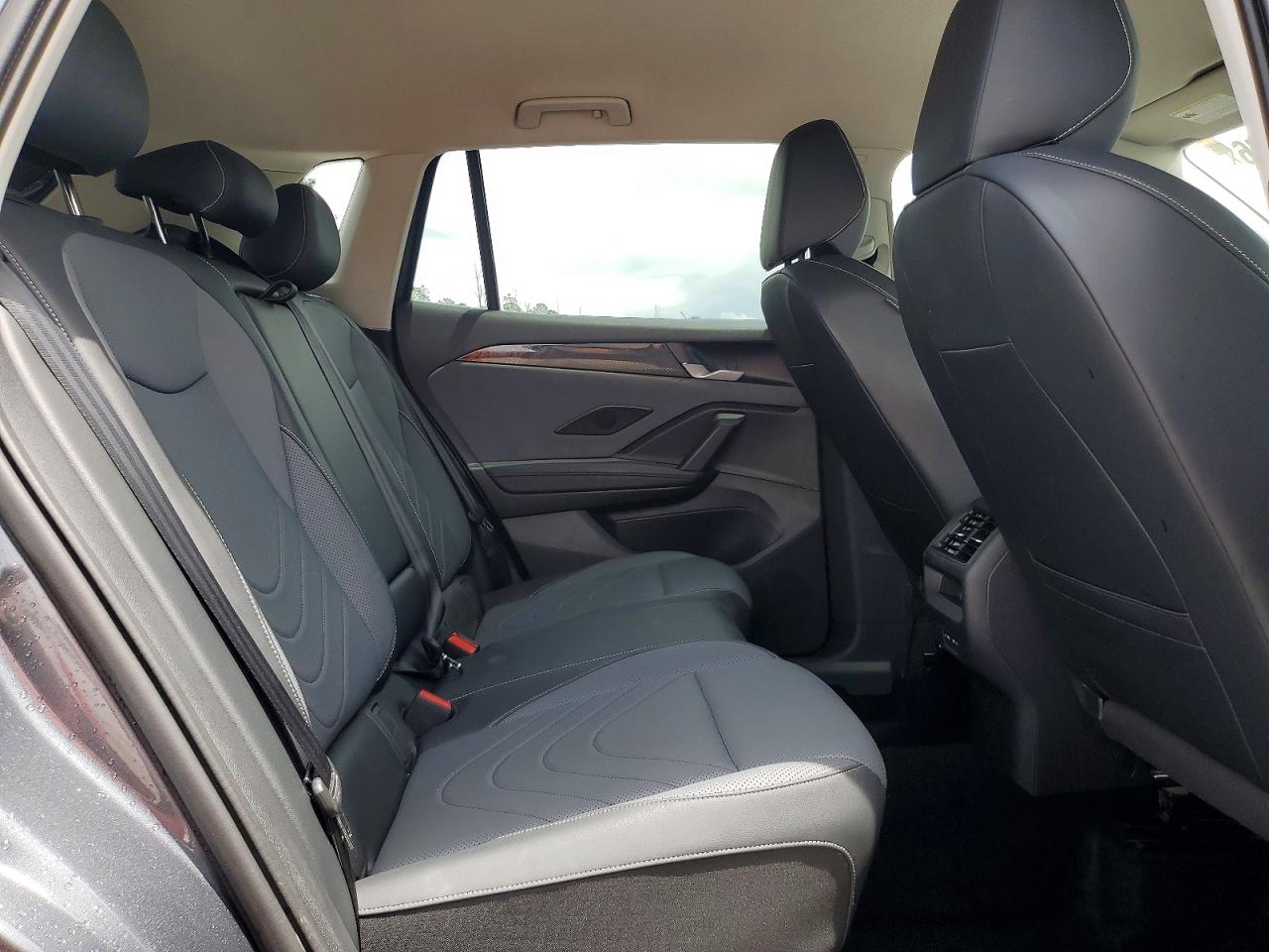 2025 Volkswagen Tiguan Se Gray vin: 3VVFR7RM9SM046412
