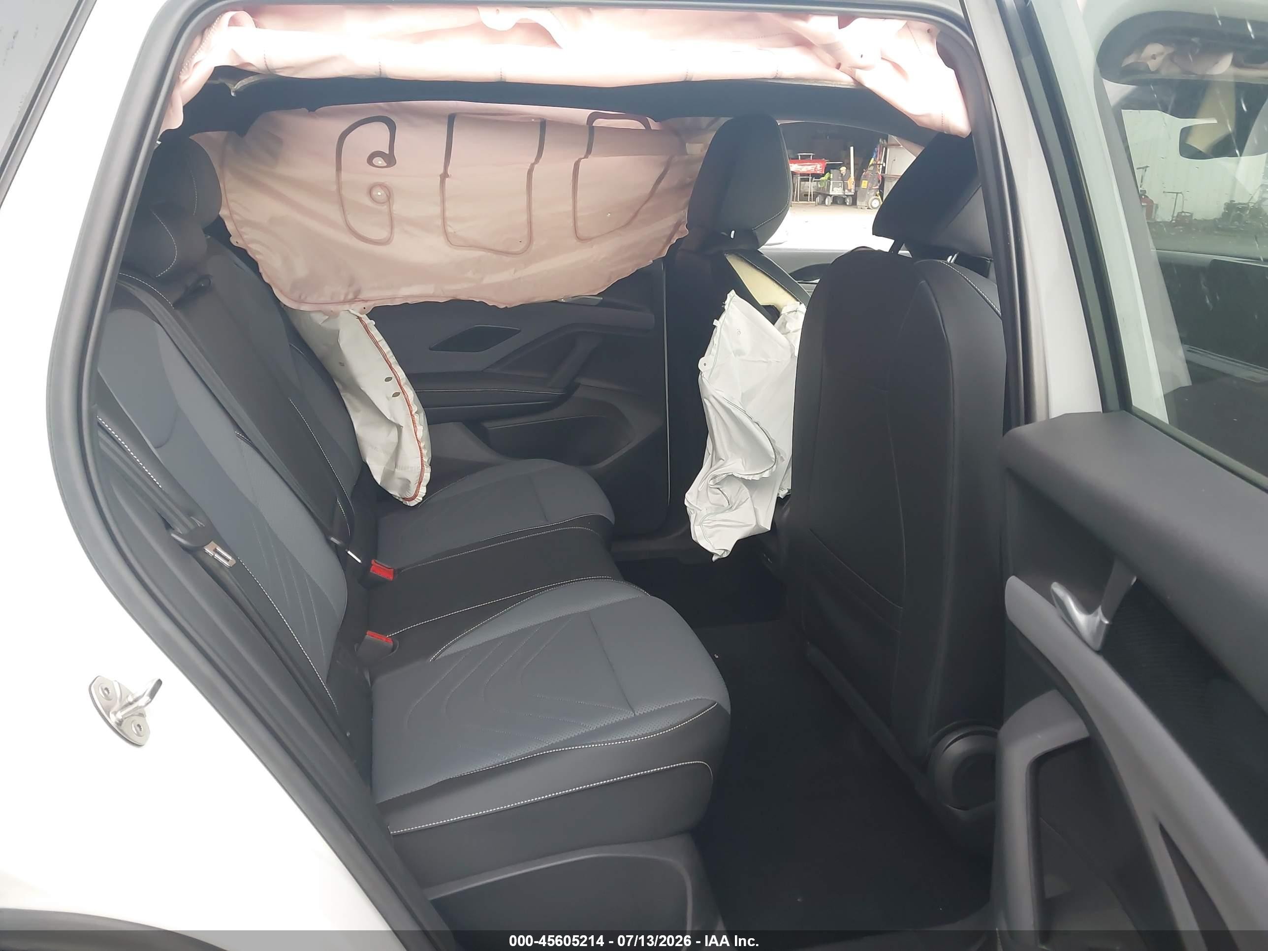 2025 Volkswagen Tiguan 2.0t Se R-line Black White vin: 3VVGR7RM6SM024615
